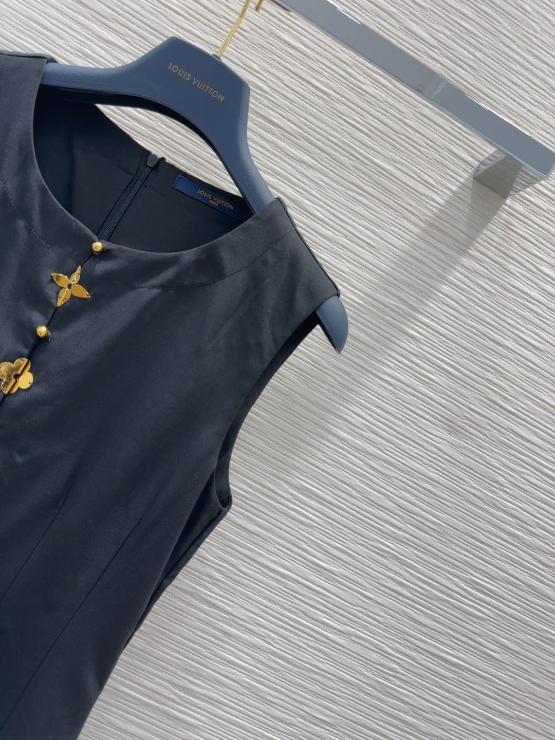 LV 25 Flower Vest Dress Black Tencel