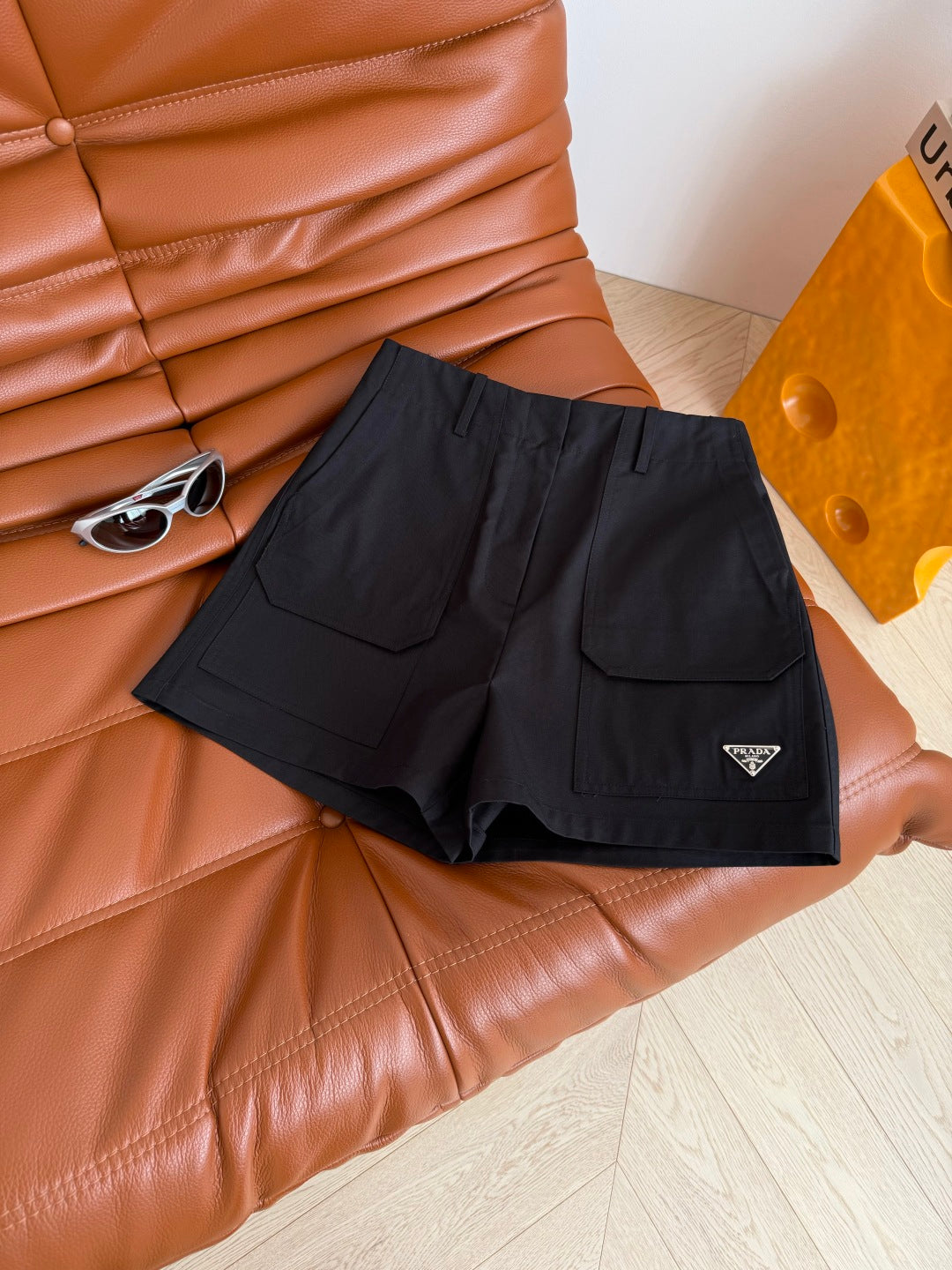 Prada 25 Short Black and White Cotton
