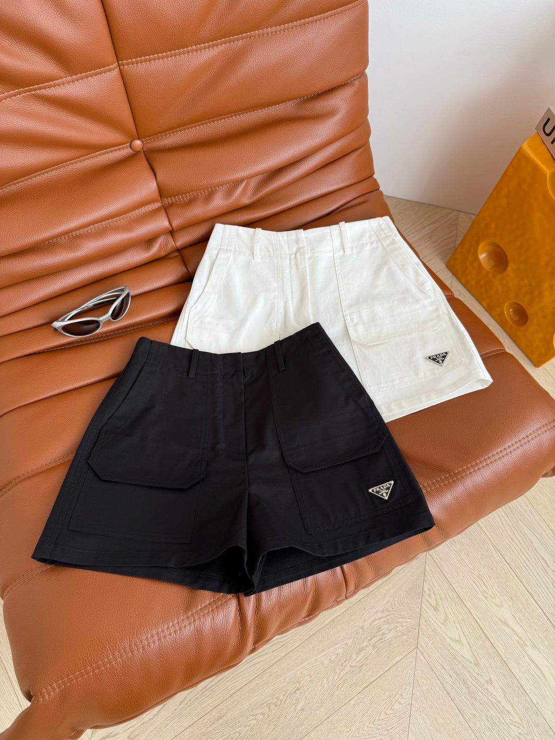 Prada 25 Short Black and White Cotton