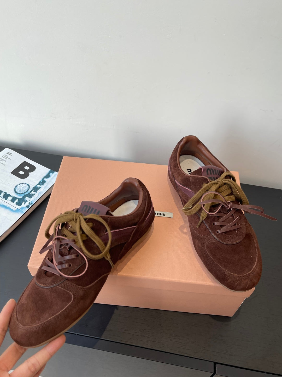 MiuMiu 25 sneaker dark brown suede  521963