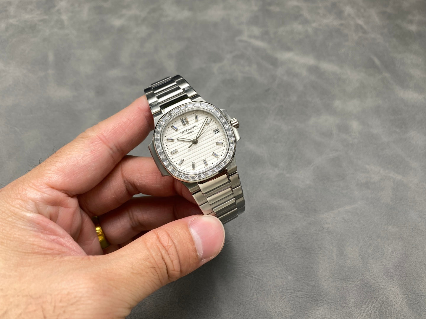 PATEK Nautilus 35.2mm Silver White Dial