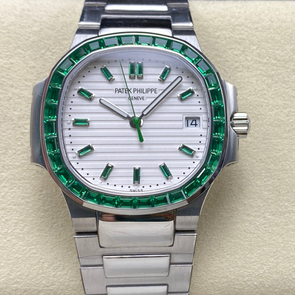 PATEK Nautilus 35.2mm Silver Green Diamond