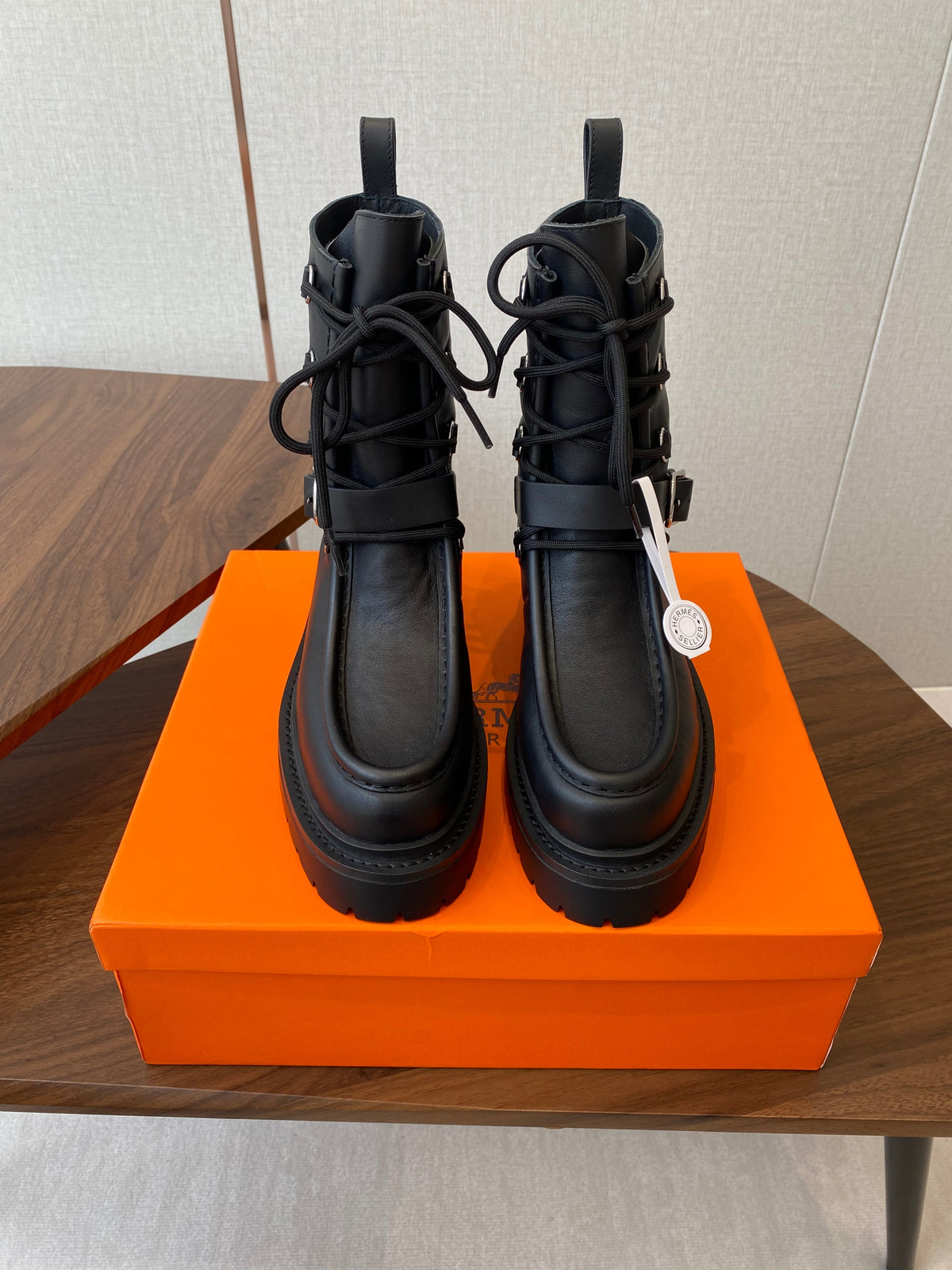 HM  25s Classic Boots Black Cowhide  422588