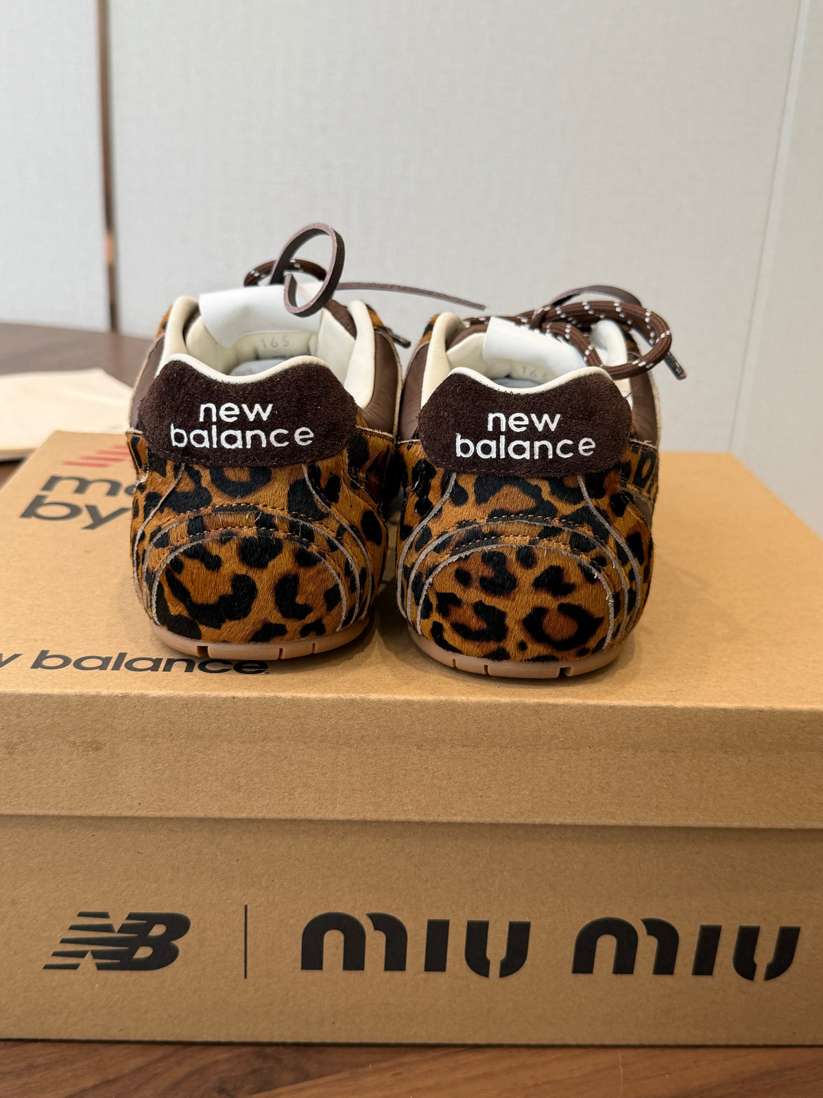 Miu Miux New Balance 2026 Low-Top Sneakers Suede