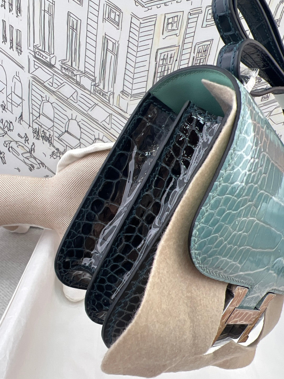 High-end Hermes 2026 Constance Bag 19cm Glossy Crocodile Leather