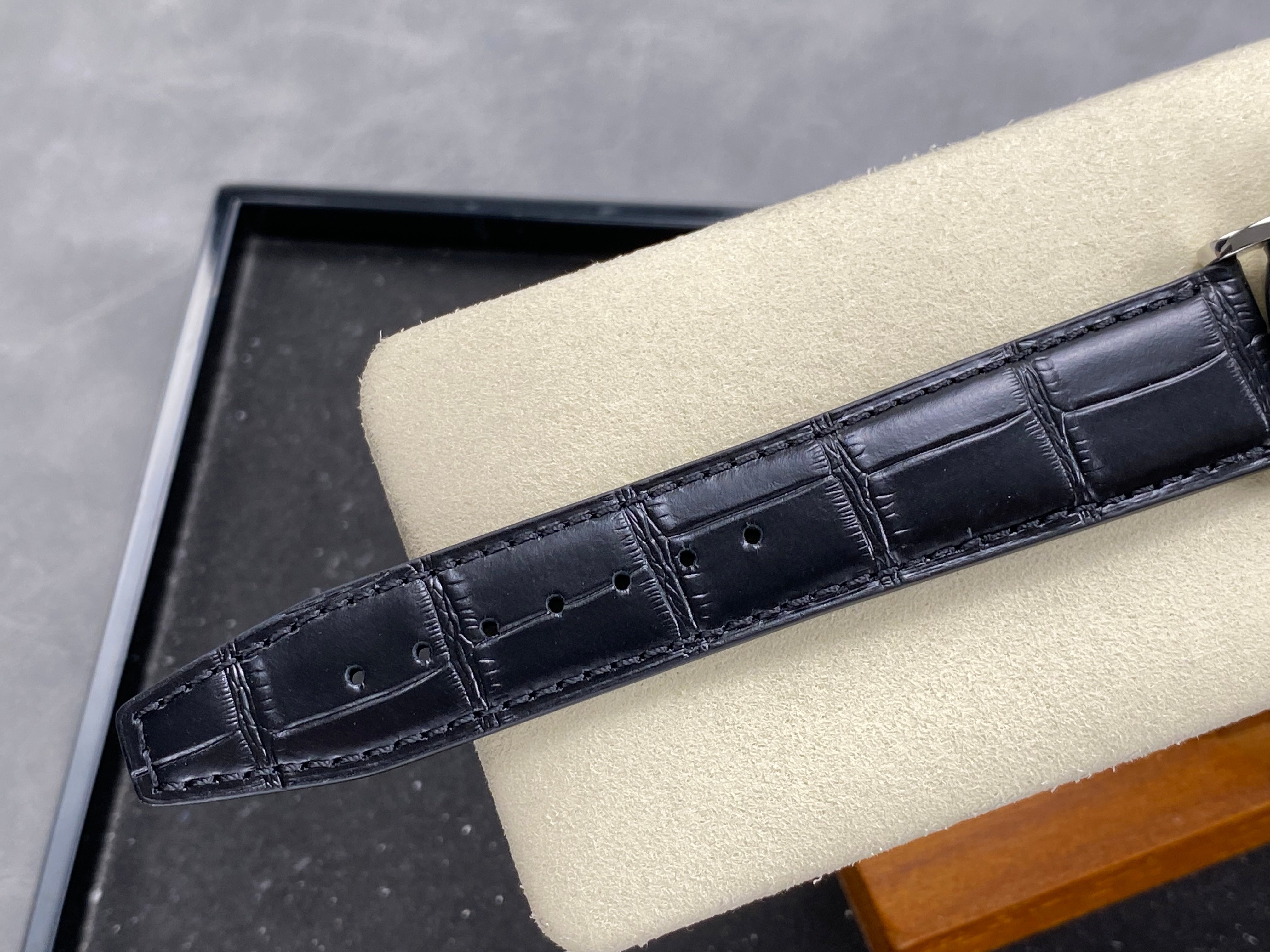 IWC Portofino 41mm Cream Dial Black Crocodile Leather Strap