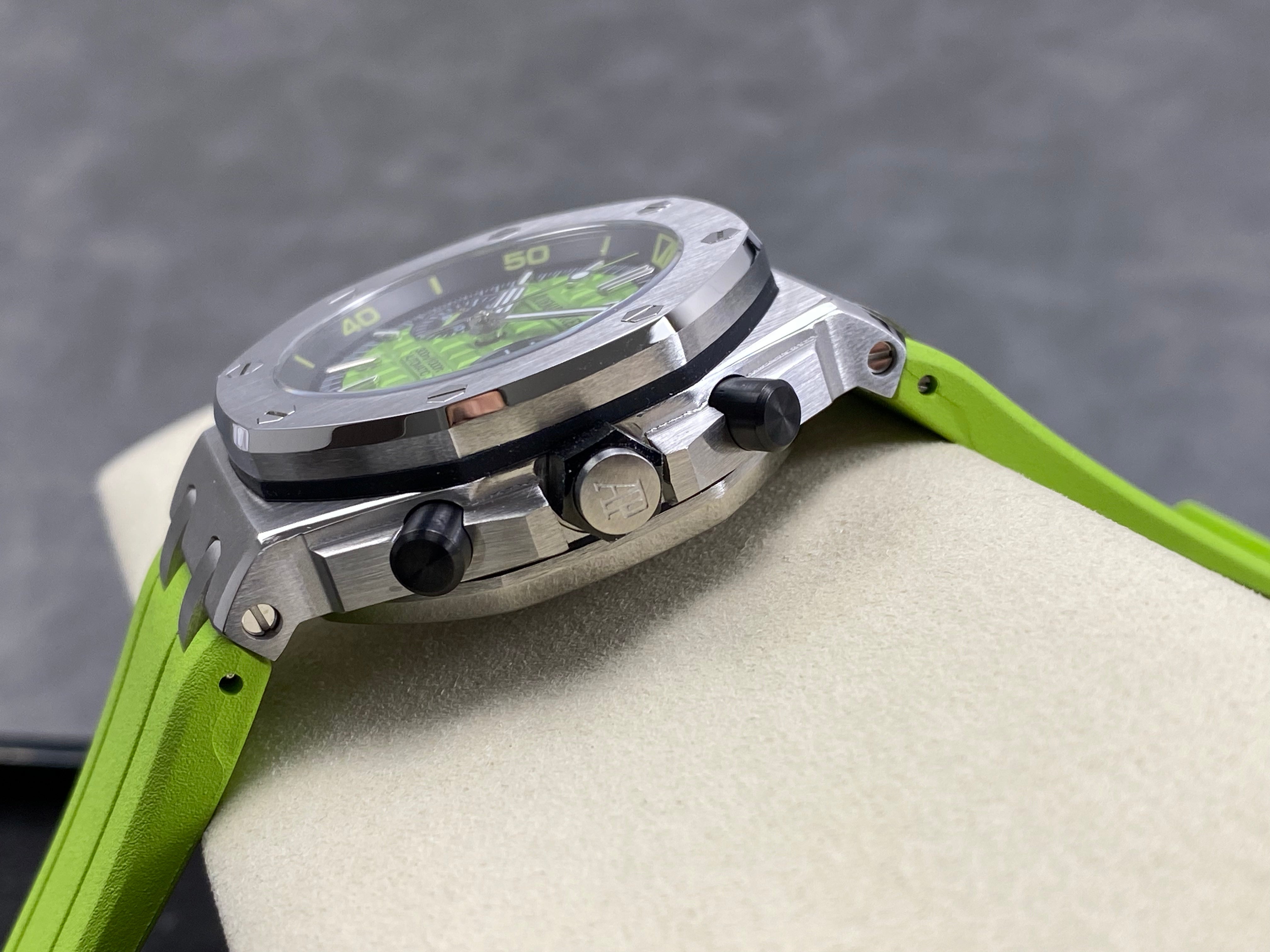 Audemars Piguet Royal Oak Offshore Diver 42mm Green Dial