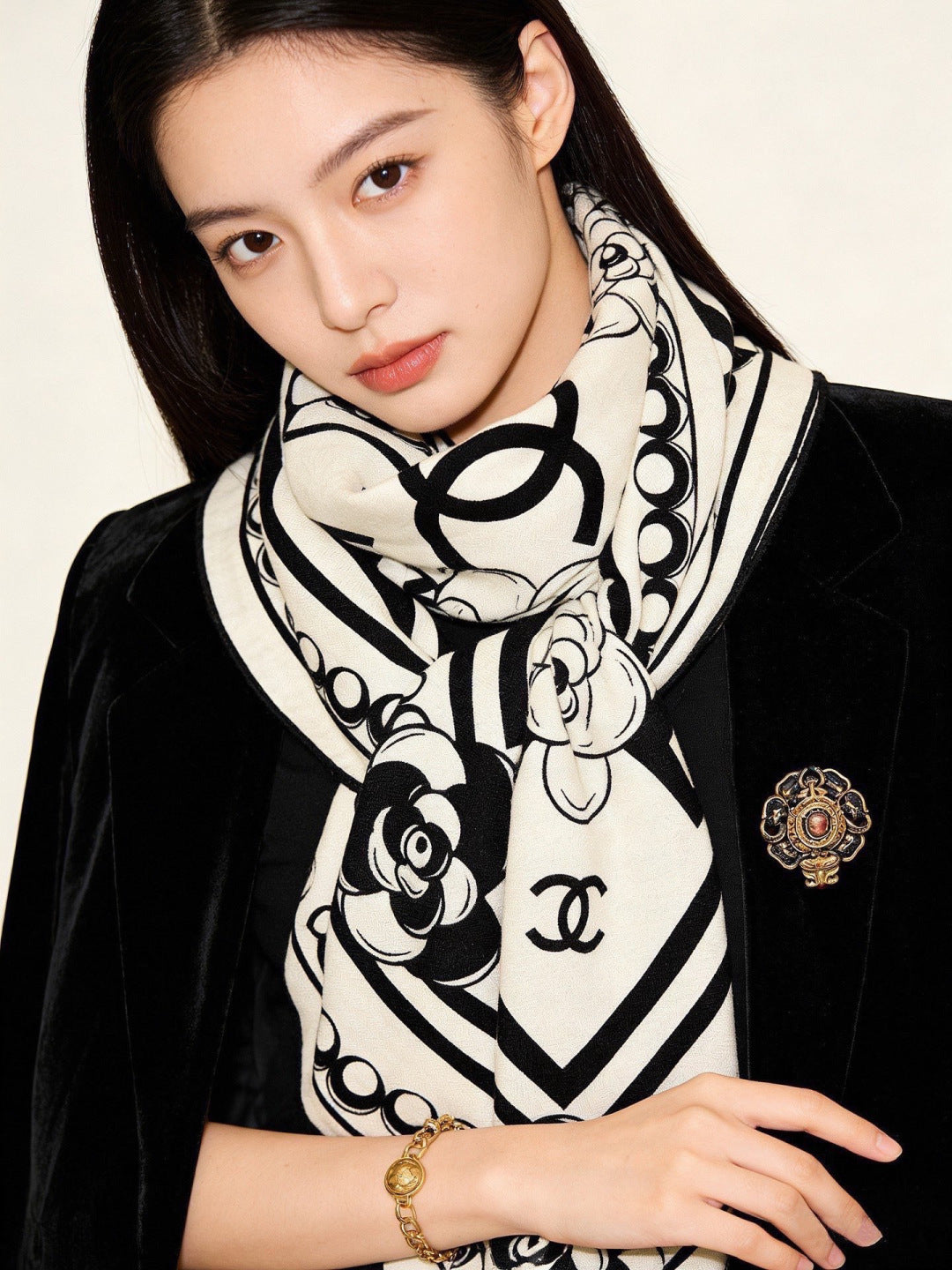 Chanel 2026 Camellia Flower Motif Scarf 135cm Silk And Cashmere 213760