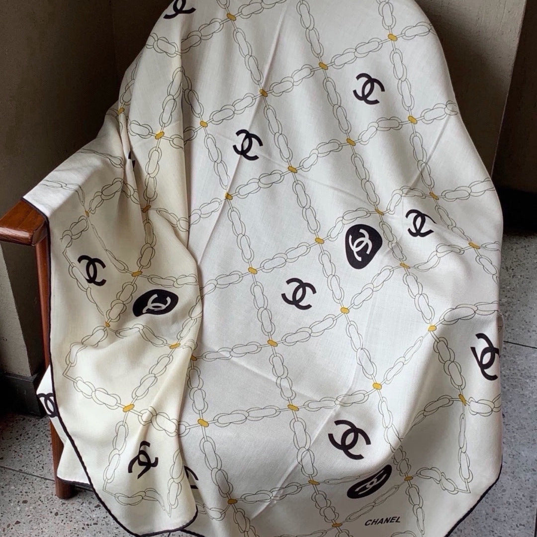 Chanel 2026 Crisscrossed Chain Pattern Scarf 135cm Silk And Cashmere 213763