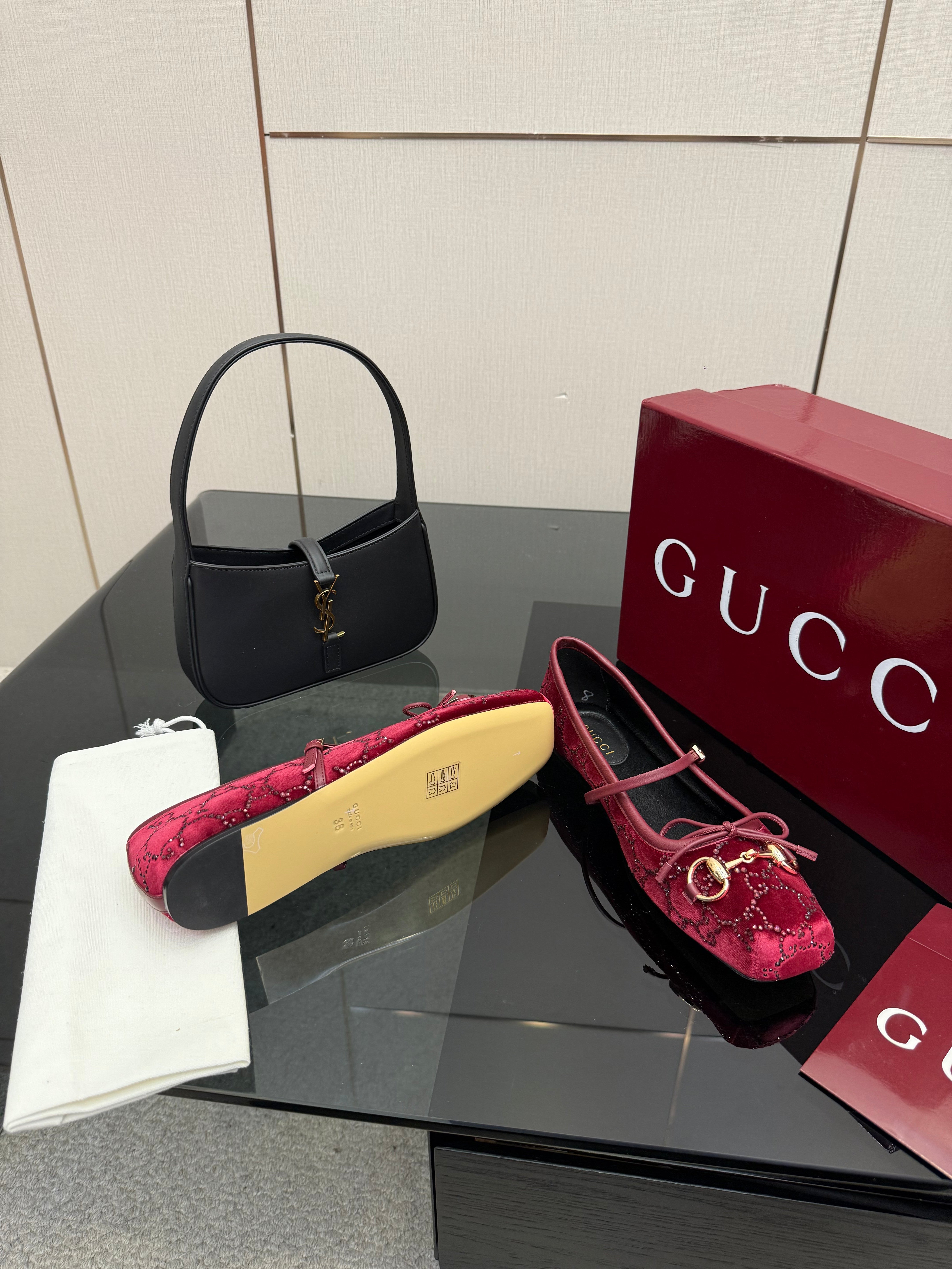 Gucci 2026 Crystal Rhinestone Ballet Flat Red Velvet Leather 629716