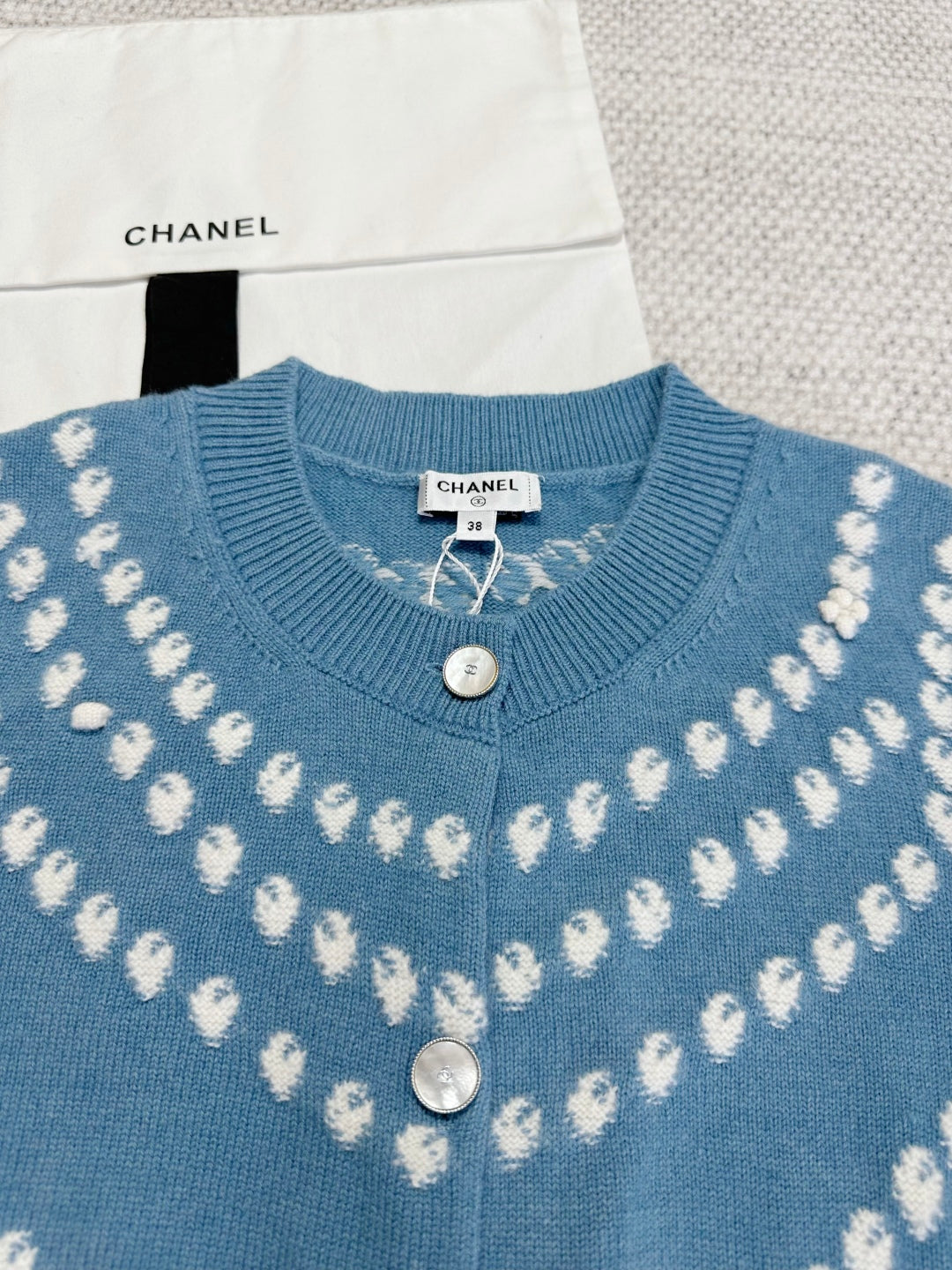 CC 25 Pearls Cardigan Blue Cashmere