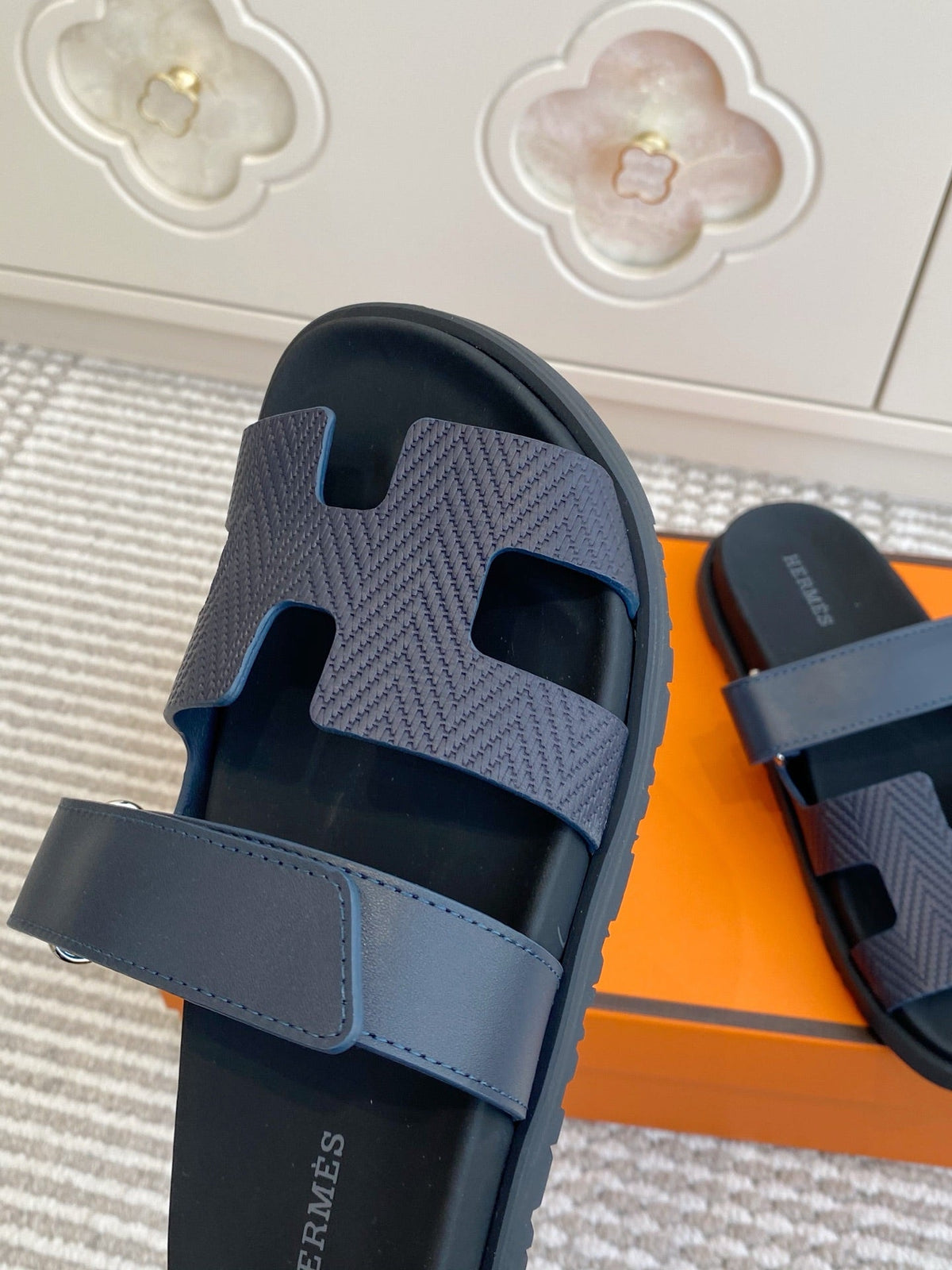 Hermes 2026 Chypre Sandal Leather 647814