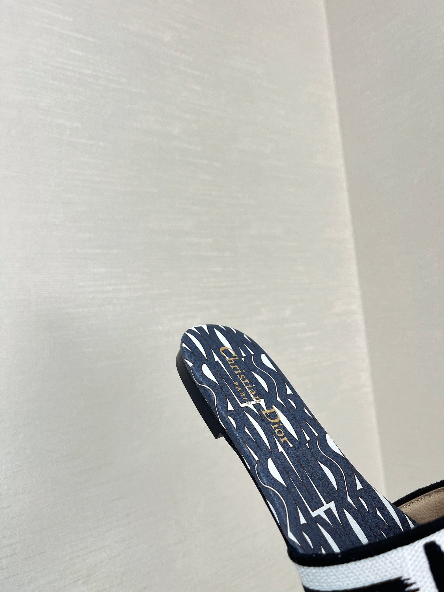 dway slide embroidered cotton grey miss cd alllover motif
