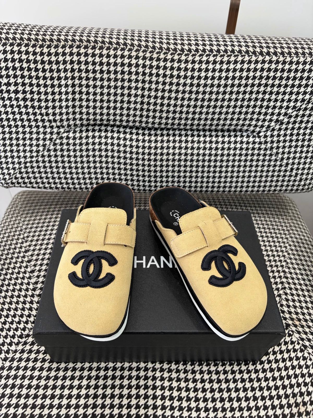 Chanel 2026 Double C Mules Suede 124551
