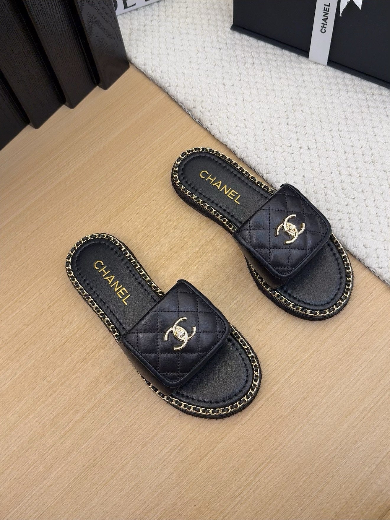 CC 25c Mule Quilted