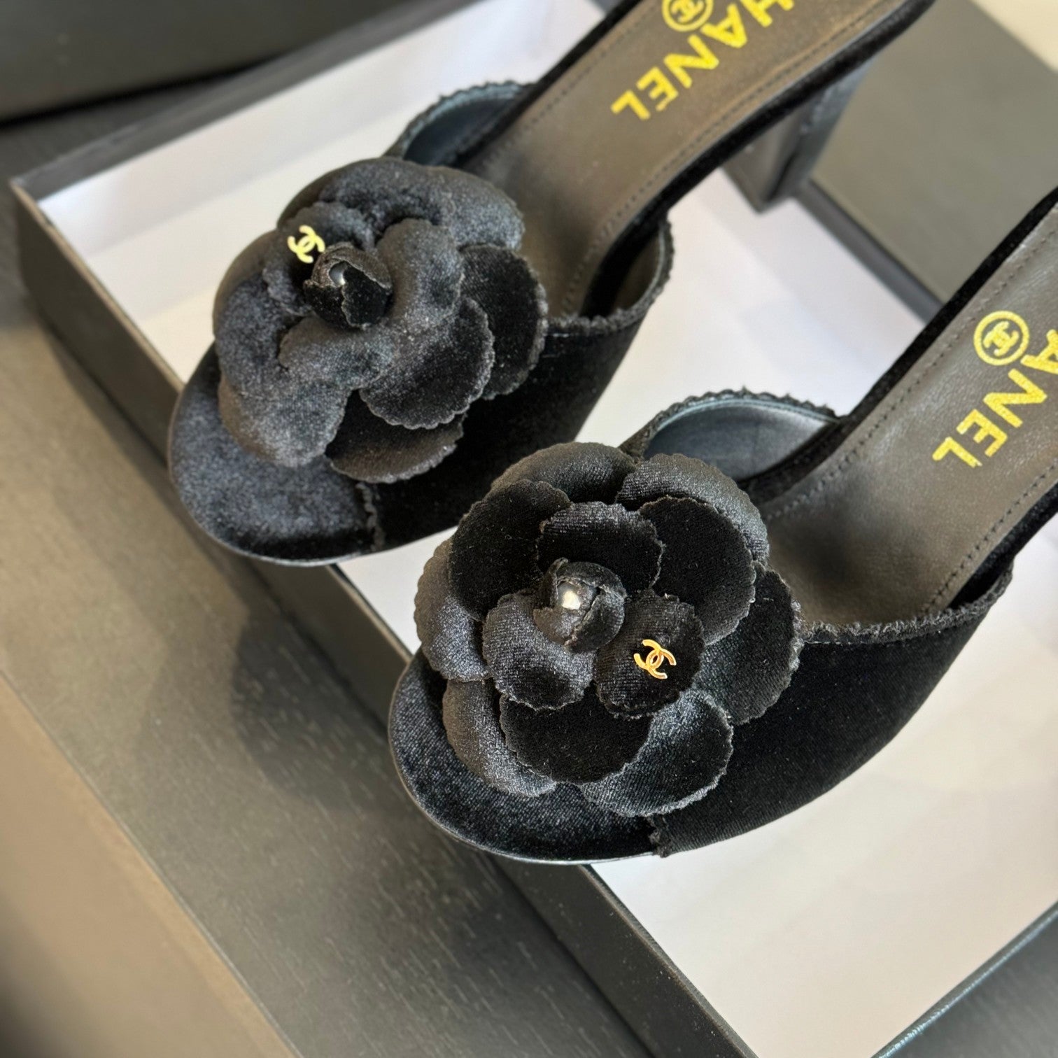 CC Mules 80mm Black Velvet