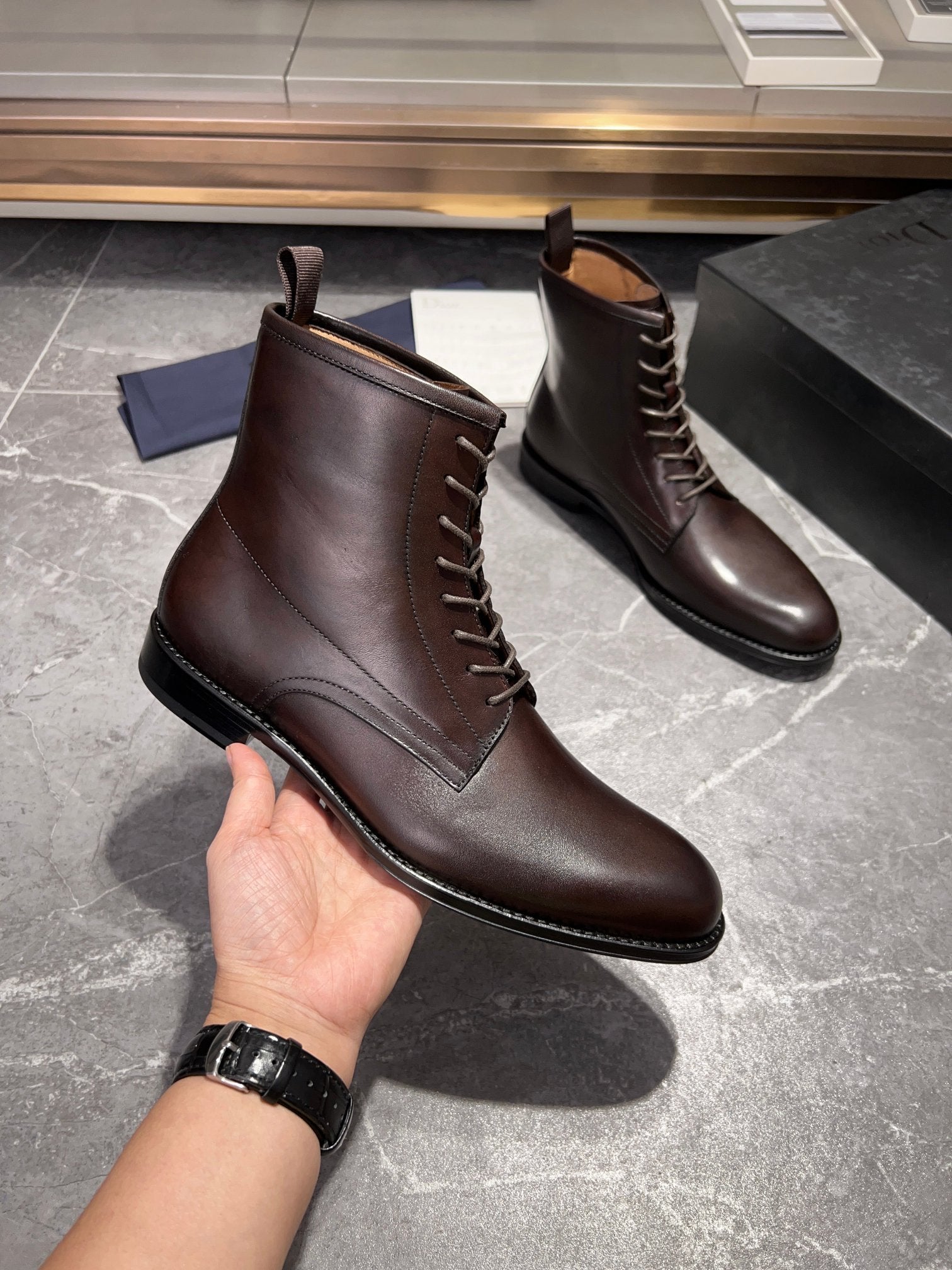 CD JUMP LACE-UP BOOT SYRUP CALFSKIN