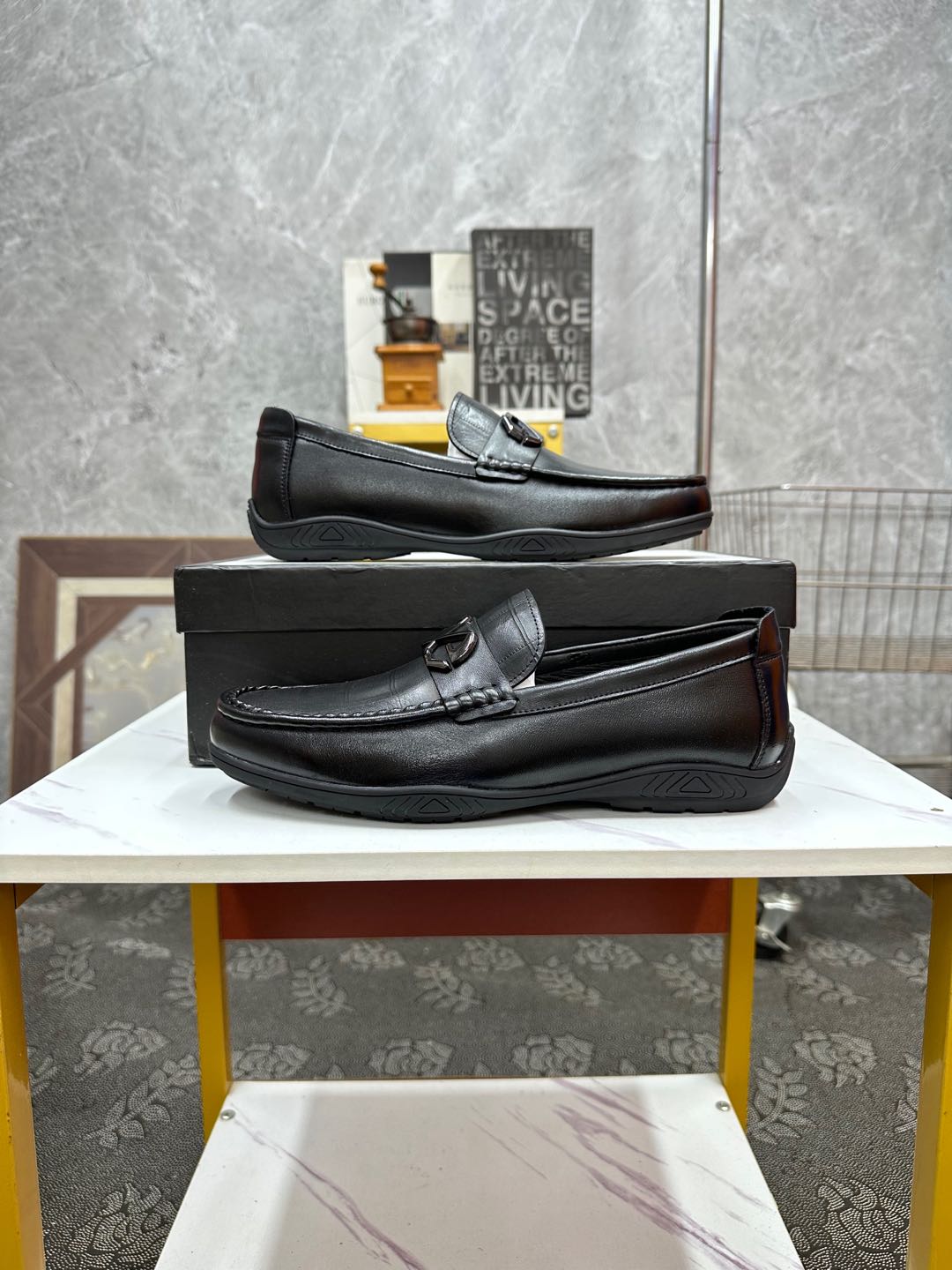 GG Men's Loafer Black Embossed Cowhide 532512