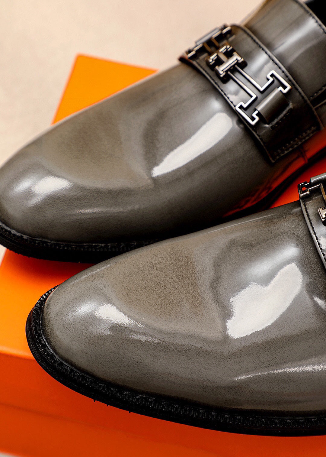 HM Men's Loafers Grey Patent Leather 679793