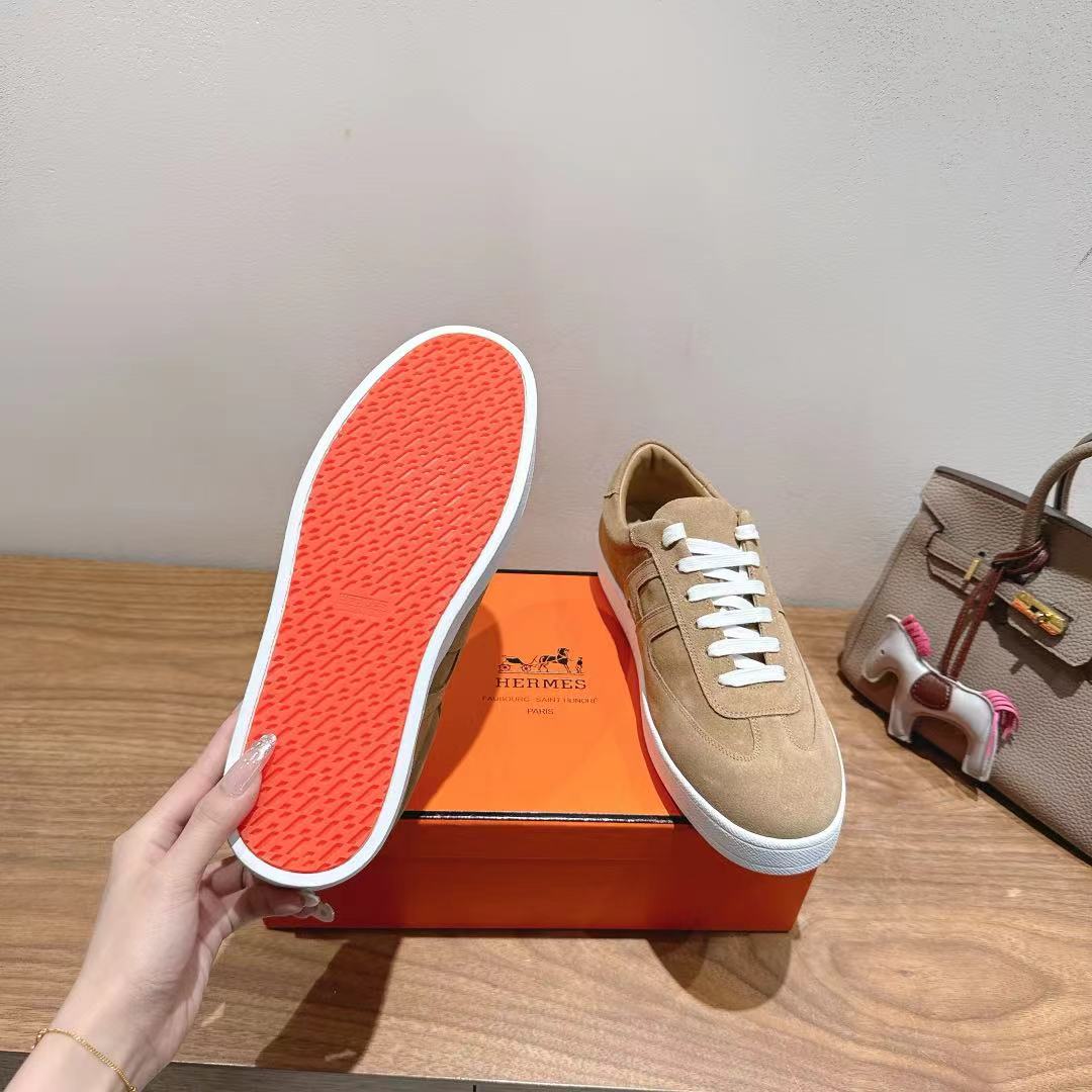 HM 25 Boomerang Sneaker Dark Beige Suede