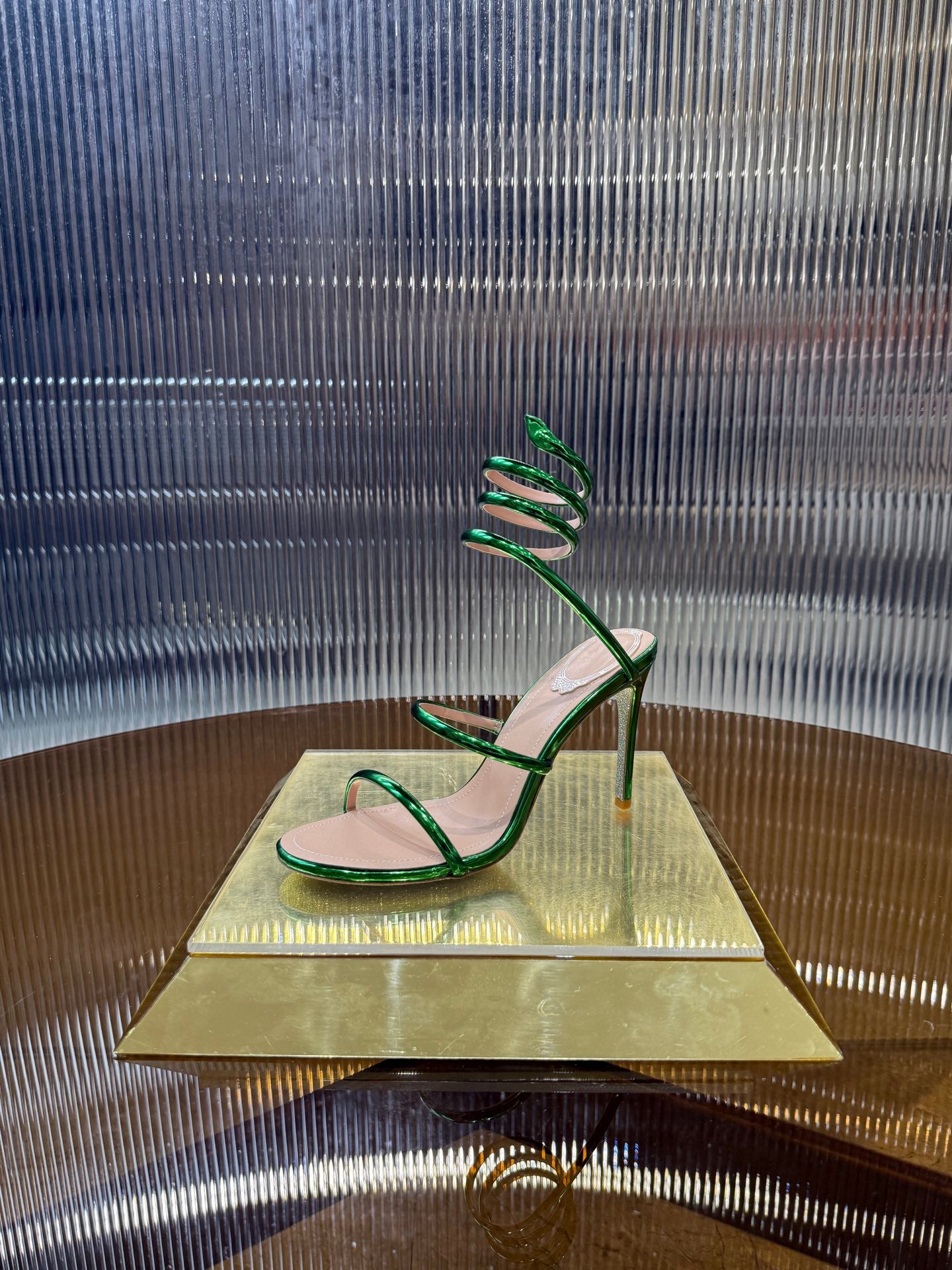 RC 25C Snake-Shaped Sandals 9.5cm Green Sheepskin 310627