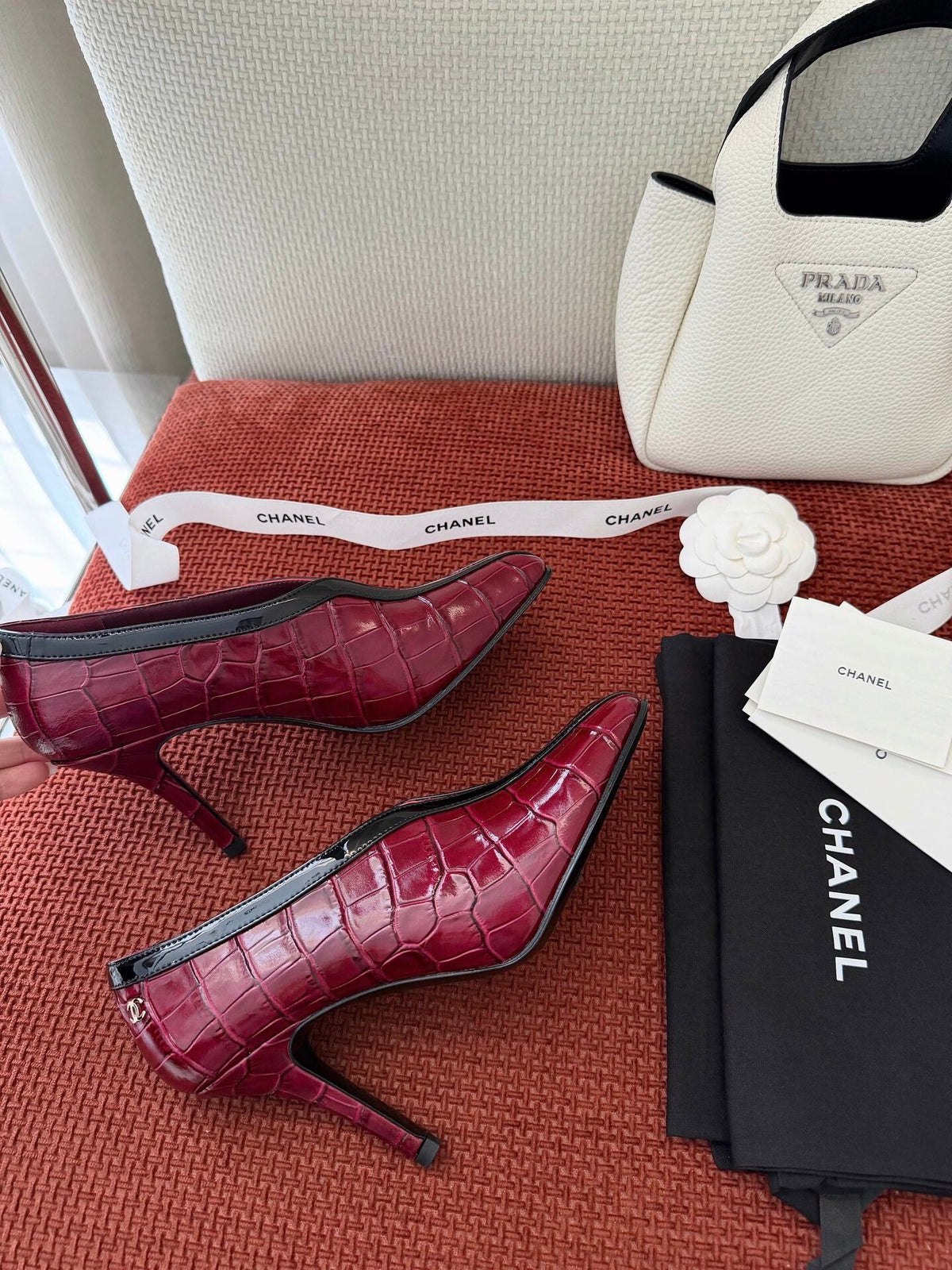 Chanel 2026 Crocodile-Embossed Pumps 95mm Patent Leather 129363