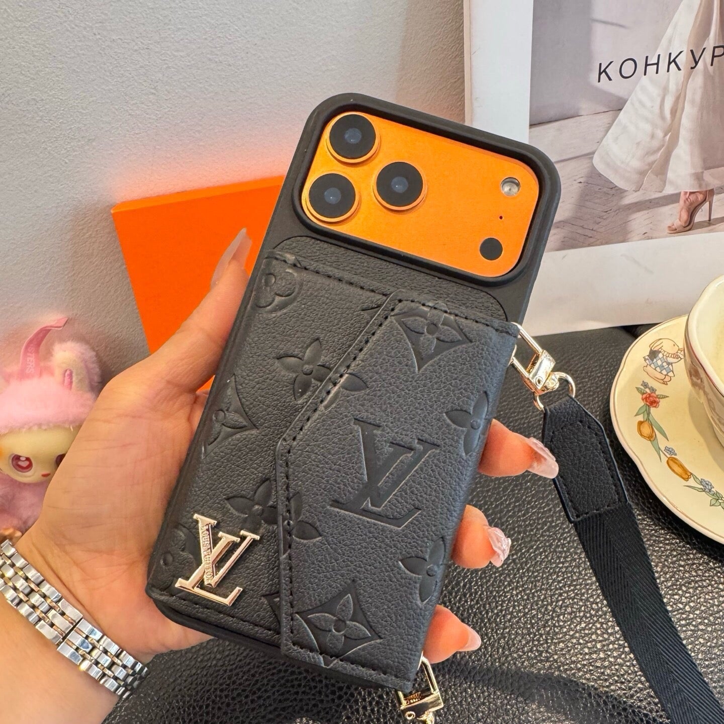 Louis Vuitton Card Holder Crossbody Phone Case 393895