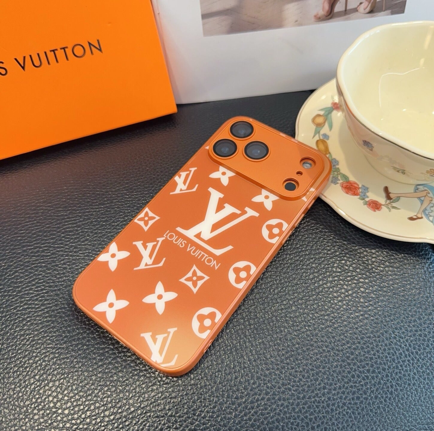Louis Vuitton White Logo Monogram Card Holder Phone Case 400367