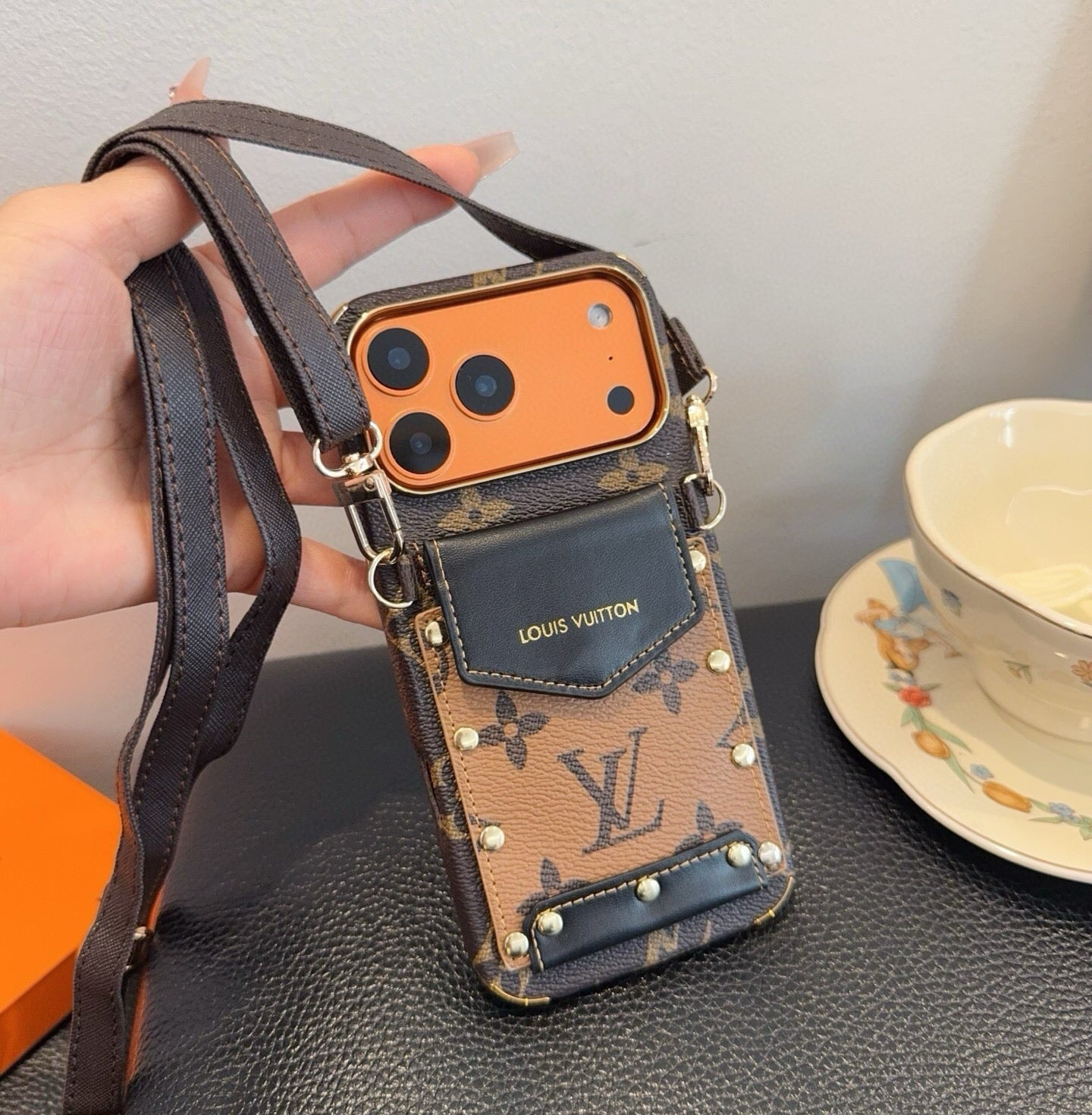 Louis Vuitton Card Holder Phone Case 400376
