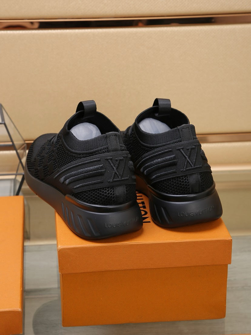 LV SNEAKERS IN BLACK MESH FABRIC