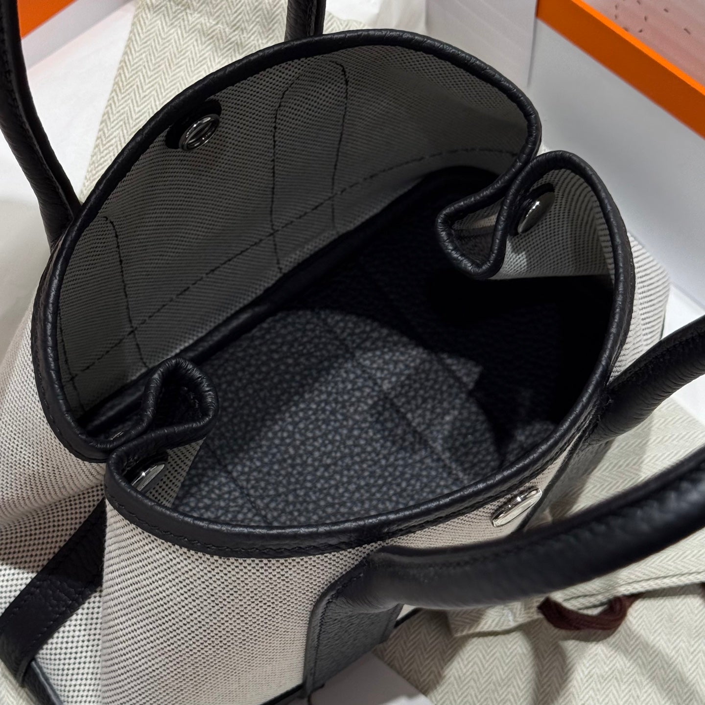 HM Neo Garden 23 bag White mix Black Canvas and Negonda Calfskin 243325
