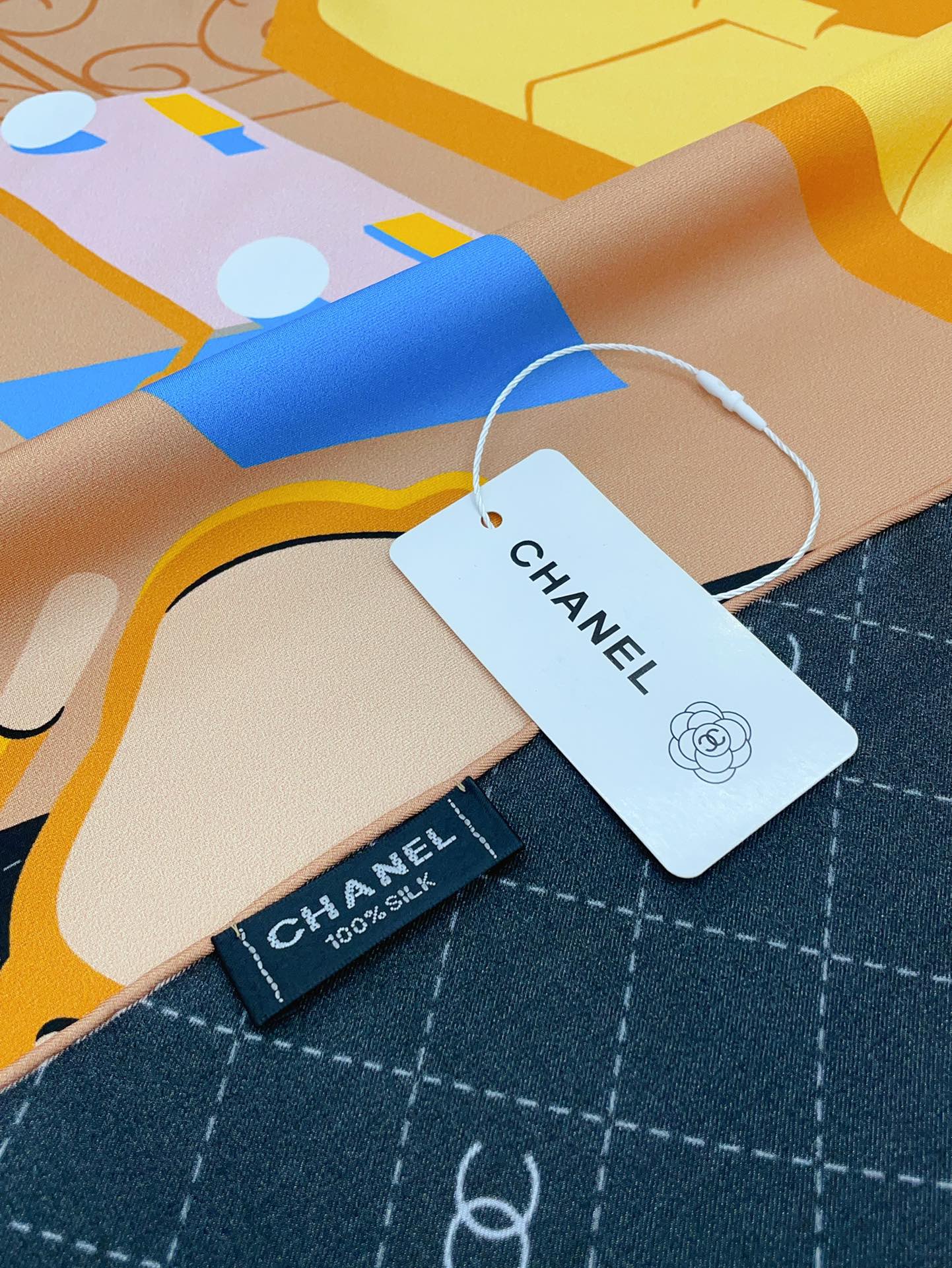 CC Square Scarf 90 CM In Black Colorful Silk Twill  187429