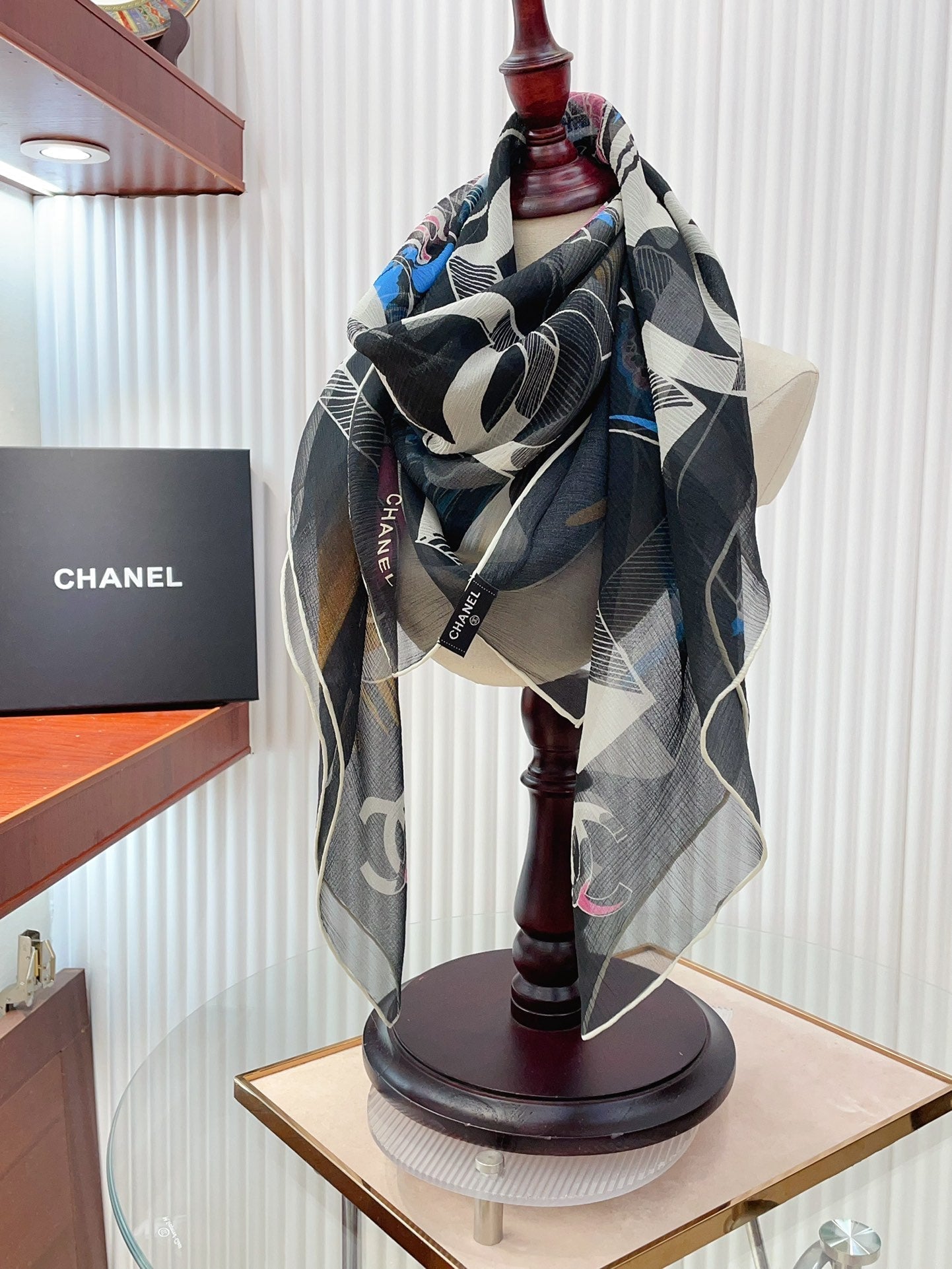 CC Square Scarf 110 CM In Colorful Shunyu Qiao Silk  190025