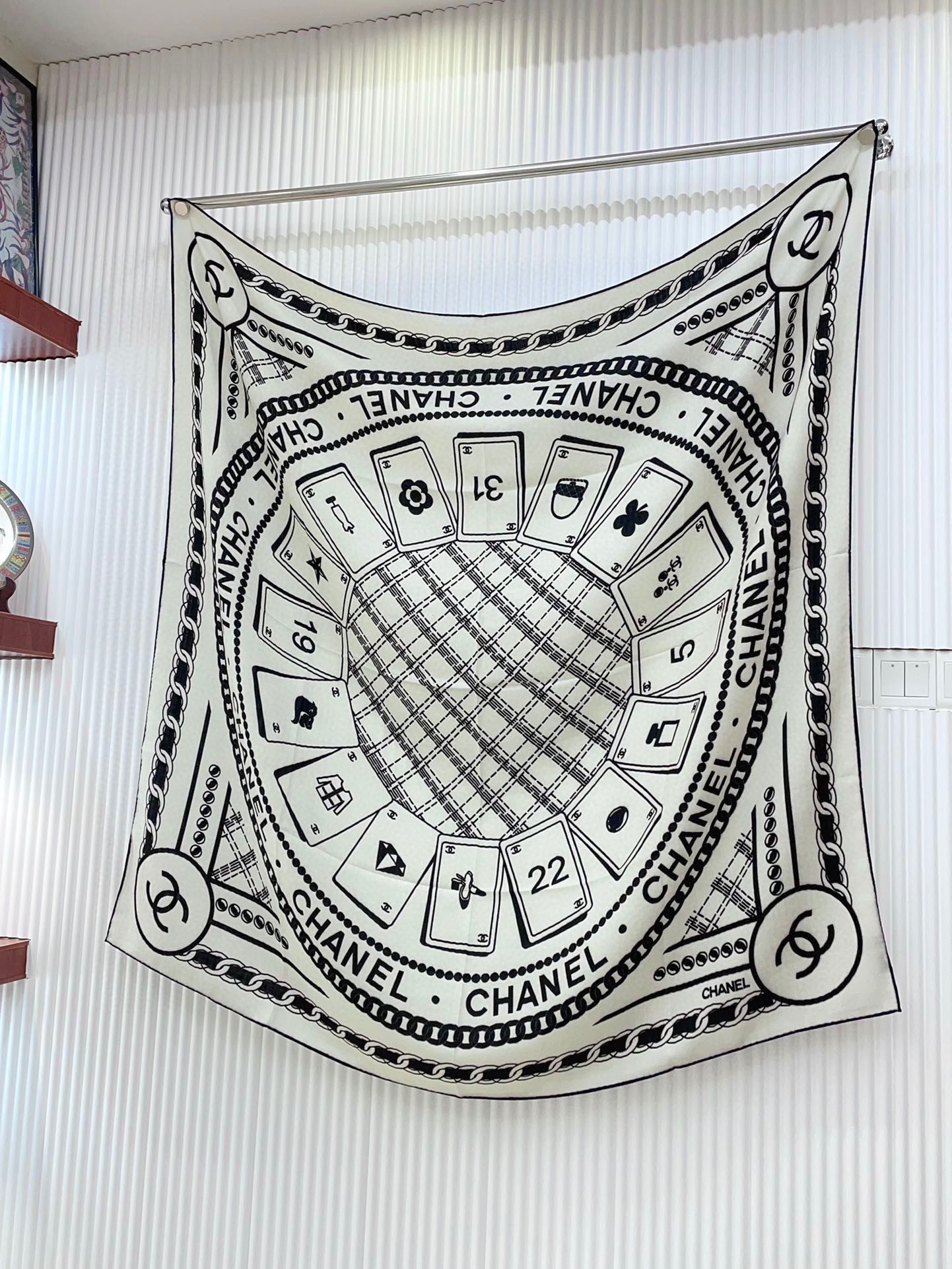 CC Square Scarf 140 CM In White Mix Black Cashmere And Silk 407279