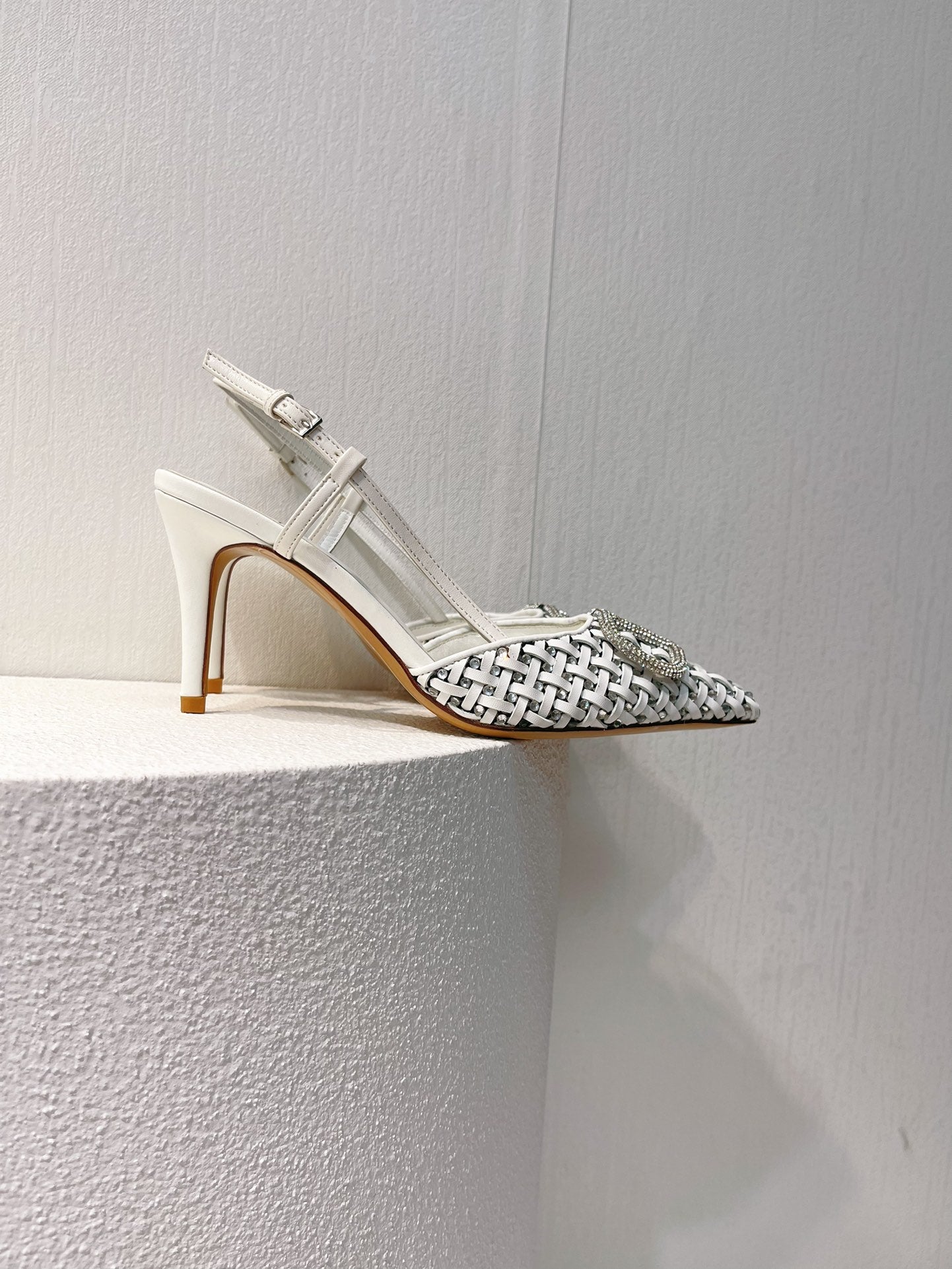 VT High Heeled Slingbacks White  Sheepskin 292800