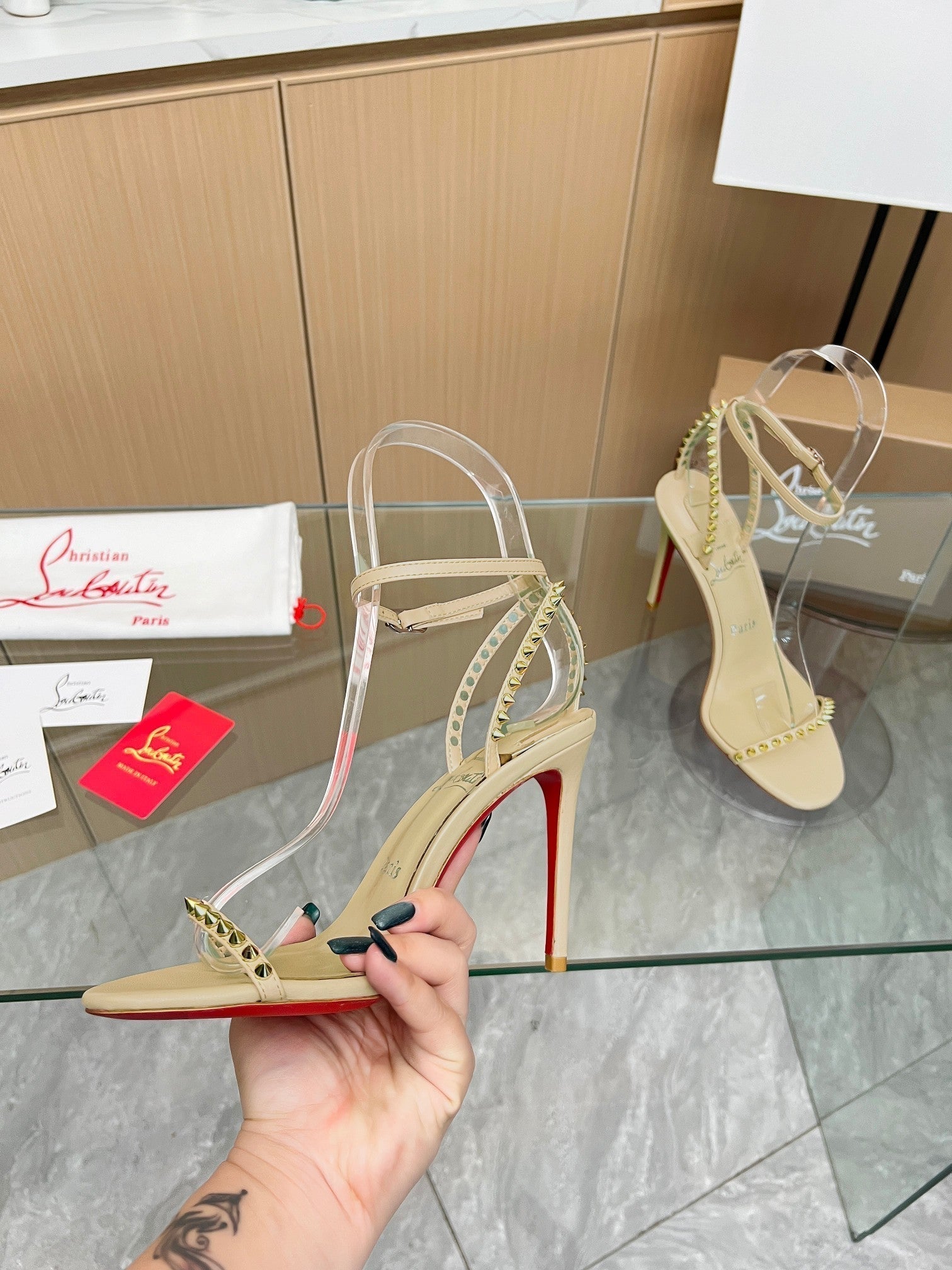 CL So Me 105 mm Strappy Sandal Cream Imported Rivets with Sheepskin 251017