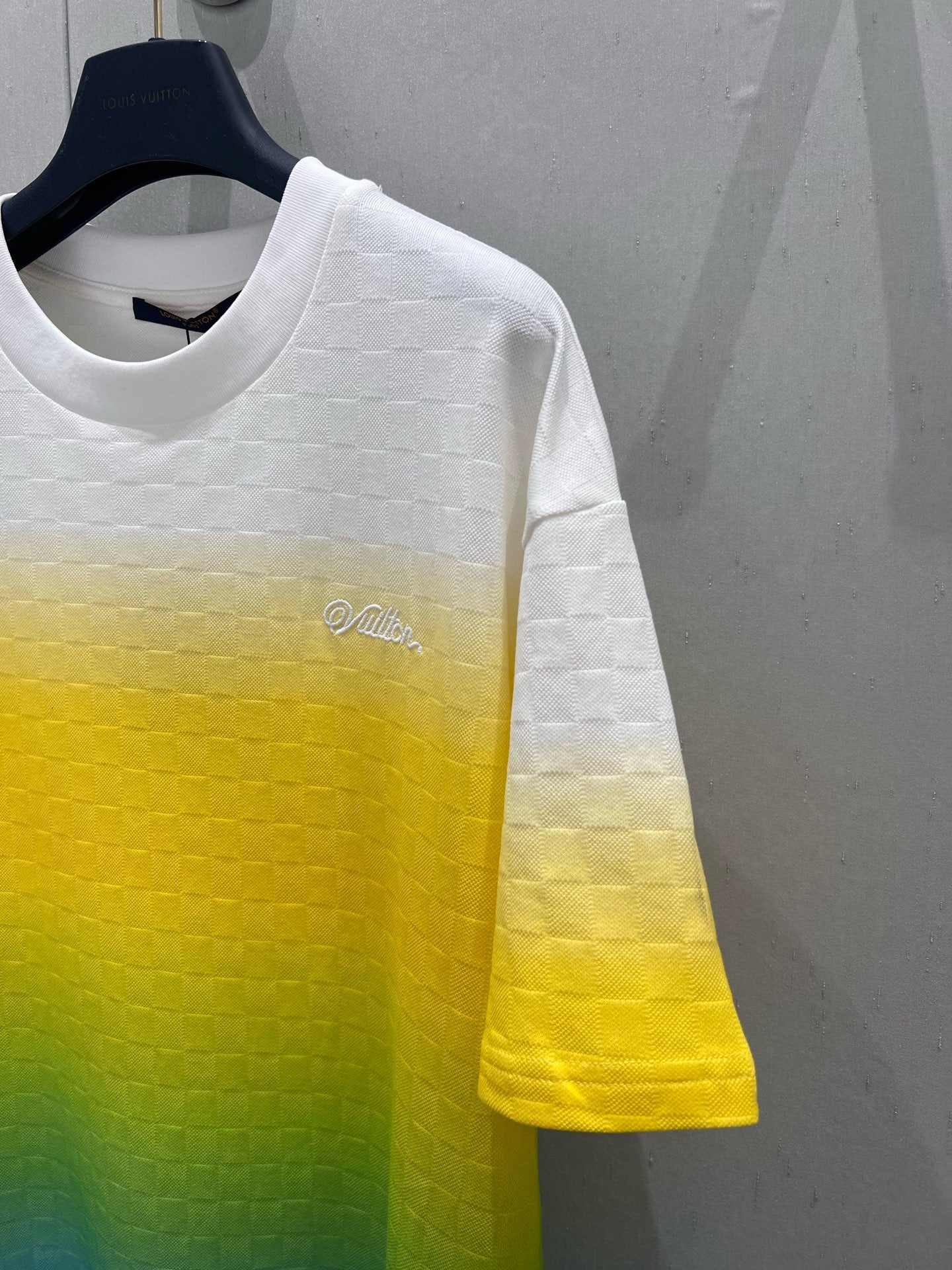 LV  T-shirt Multicolor 210724