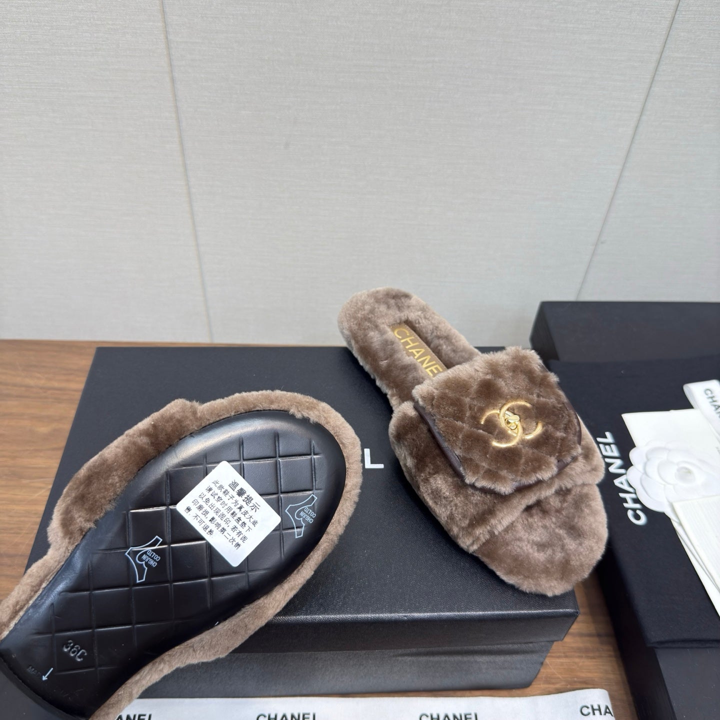Chanel 25 Slipper Brown Smooth Lambwool 465600