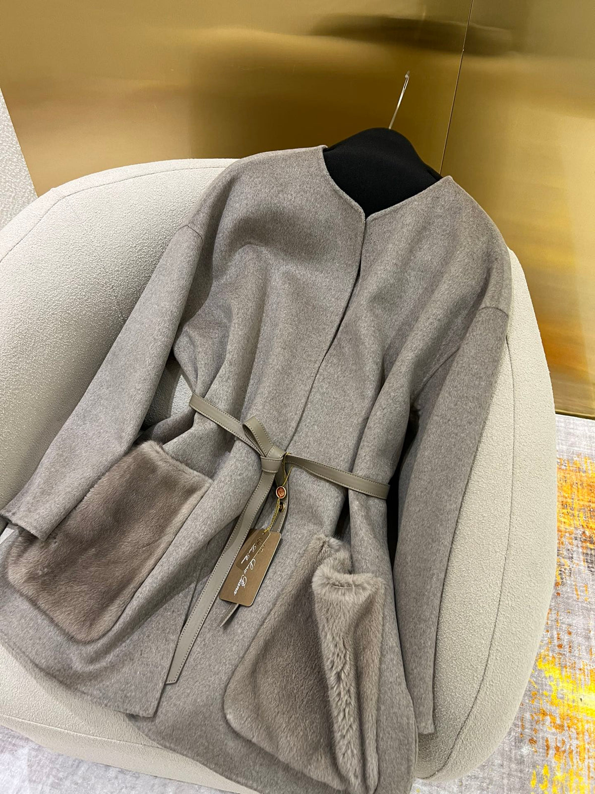 LP 25 Crew Neck Coat Light Gray Cashmere Fur 303966