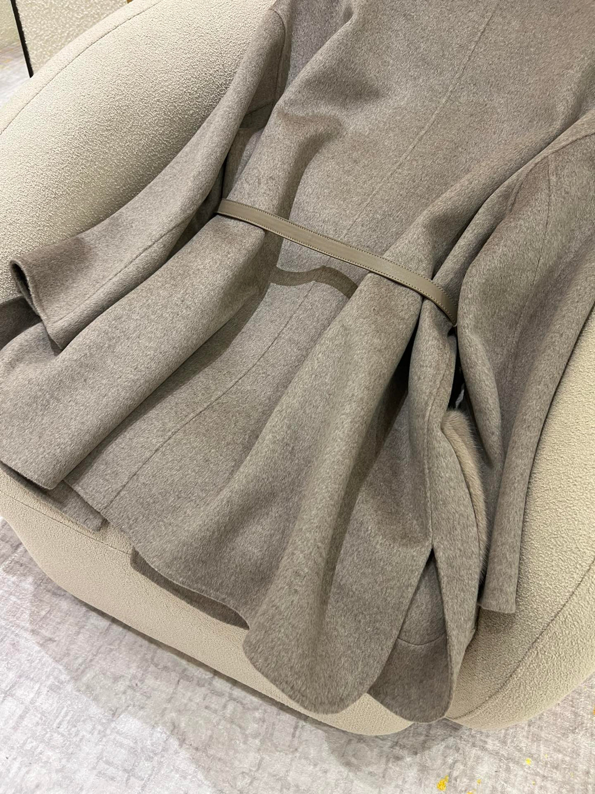 LP 25 Crew Neck Coat Light Gray Cashmere Fur 303966
