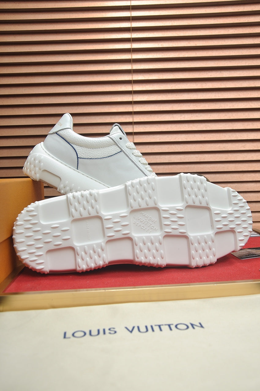 LV TRAINER WHITE MIX GREY CALFSKIN