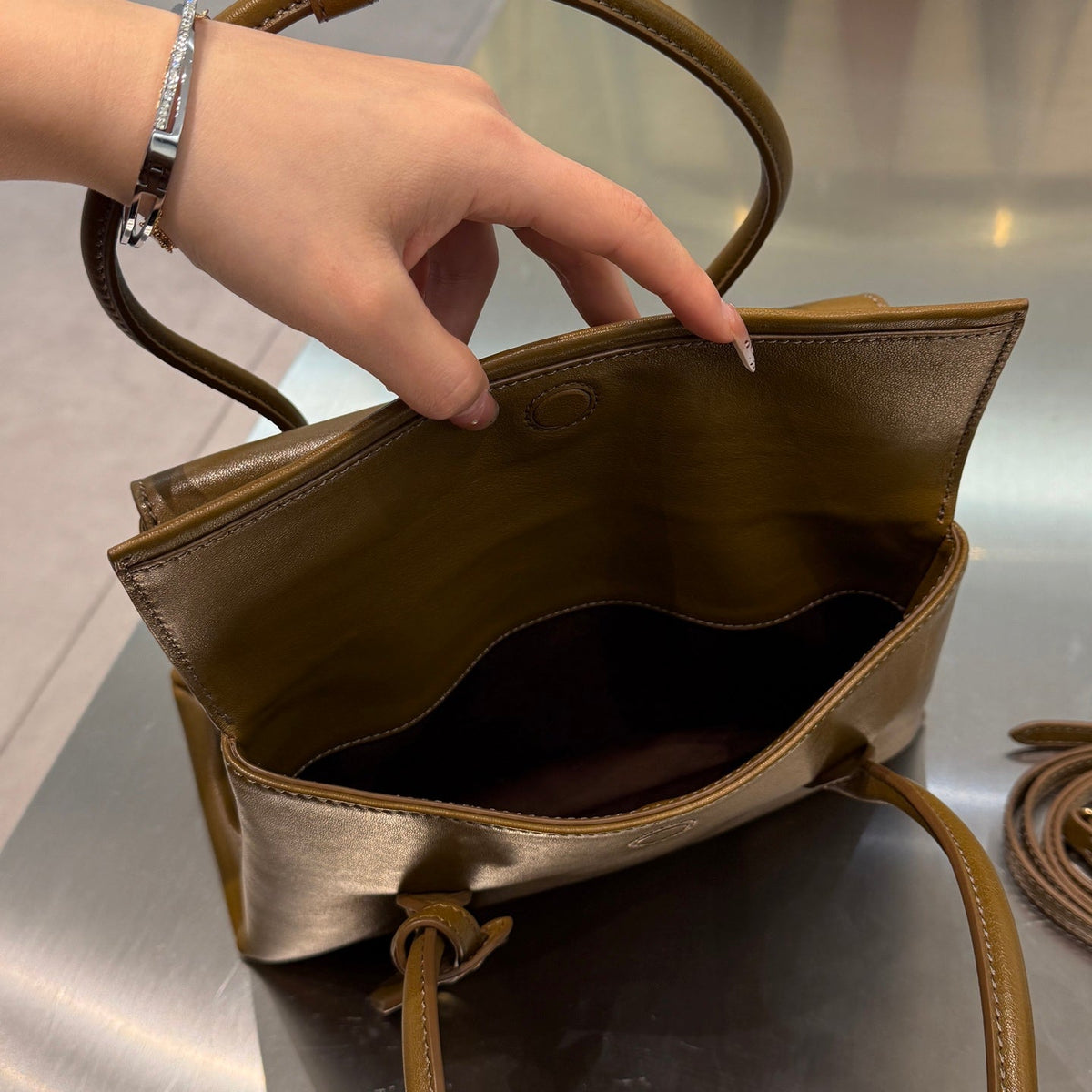 MiuMiu 2026 Solitaire Bag 29cm Leather