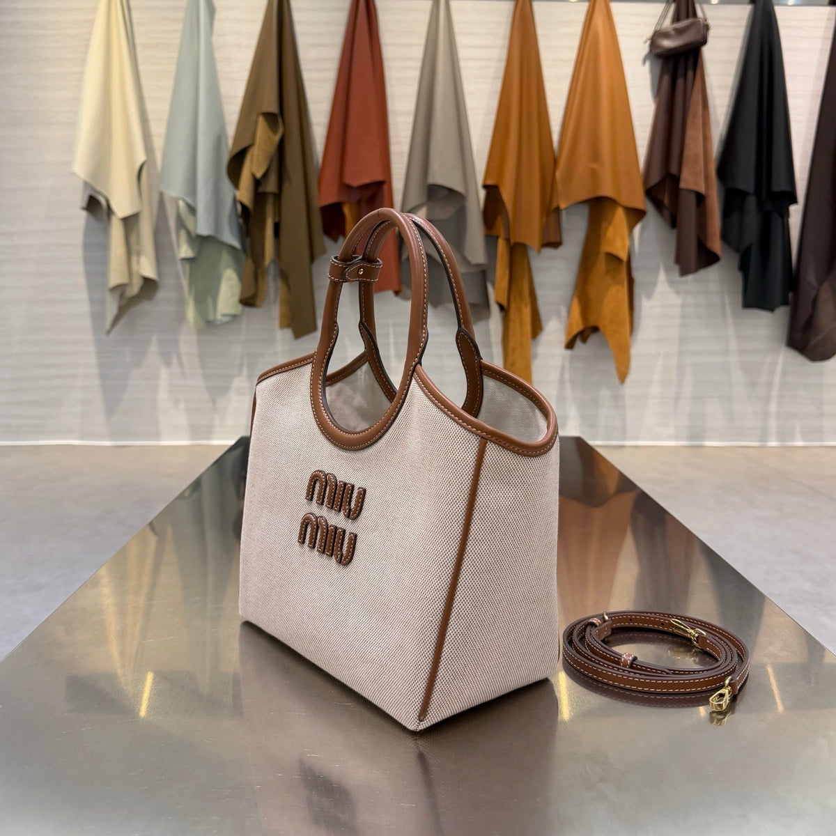 MiuMiu 2026 Tote Bag 22cm Ivory Canvas Leather