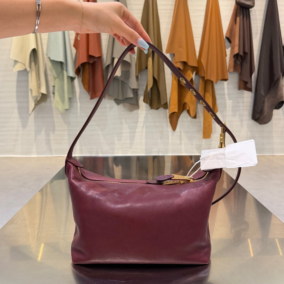 MiuMiu 2026 Amaranth Spirit Bag 22cm Suede Leather