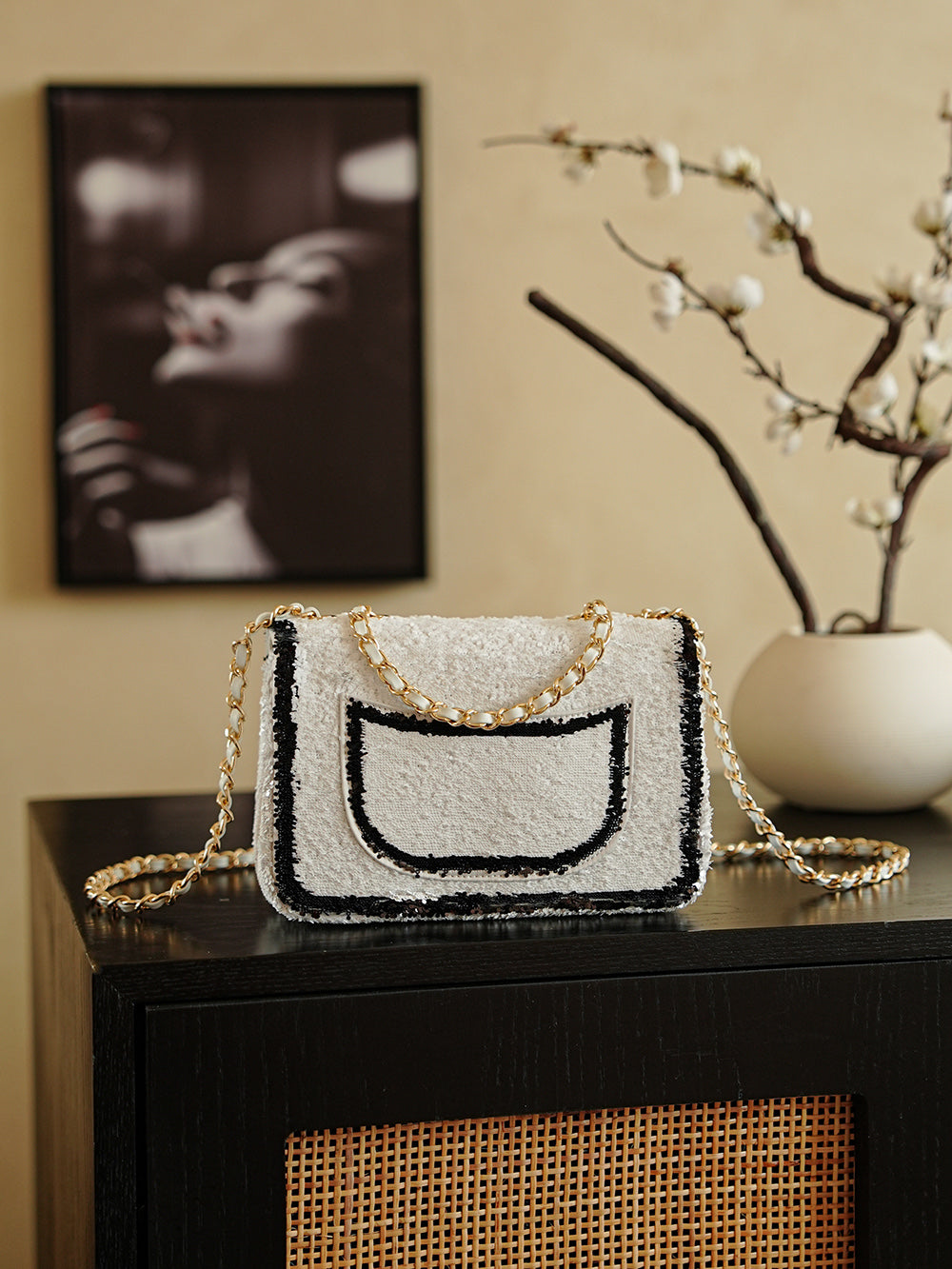 CC 2025 Flap Bag White Black Sequin 308601
