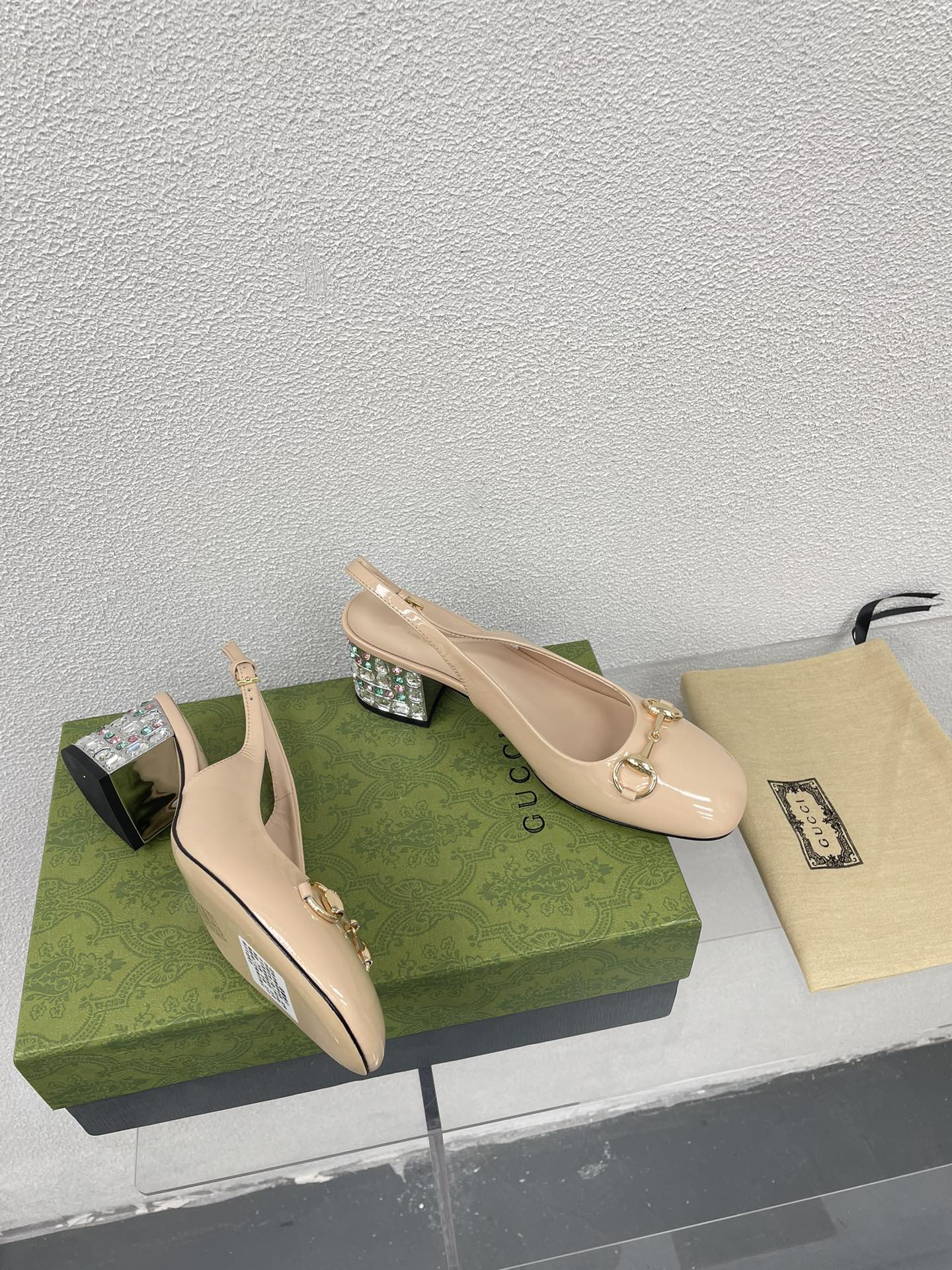 GG WOMEN'S HORSEBIT SLINGBACK IN TAN BEIGE CALFSKIN WITH RHINSTONES