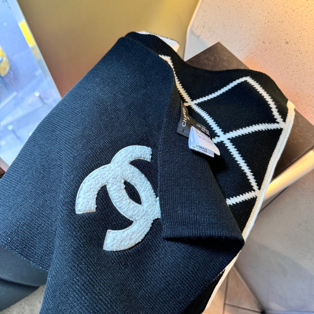 CC Scarf 180 CM In Black Mix White Wool 421511