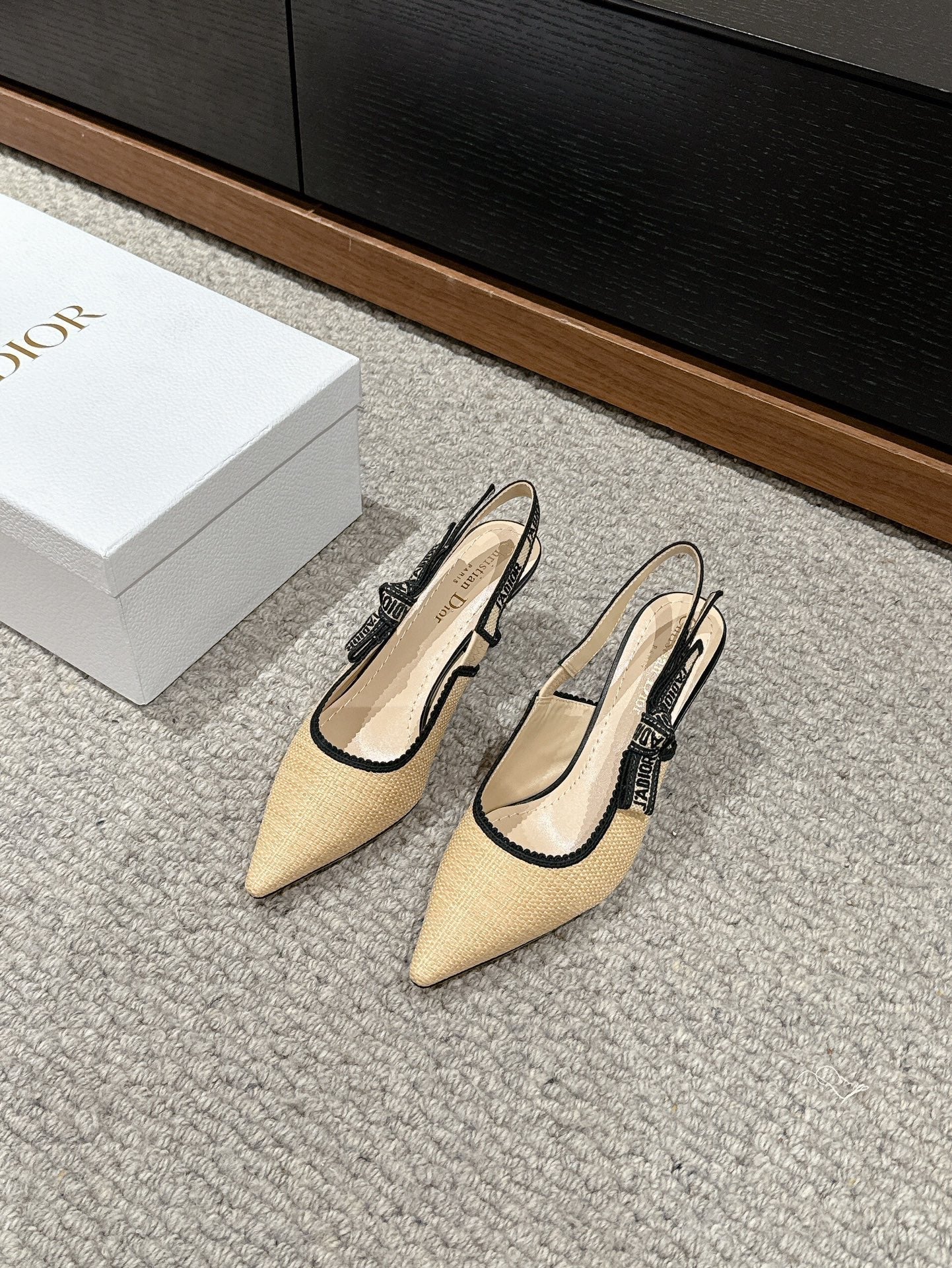 cd slingback 65 beige raffia lambskin