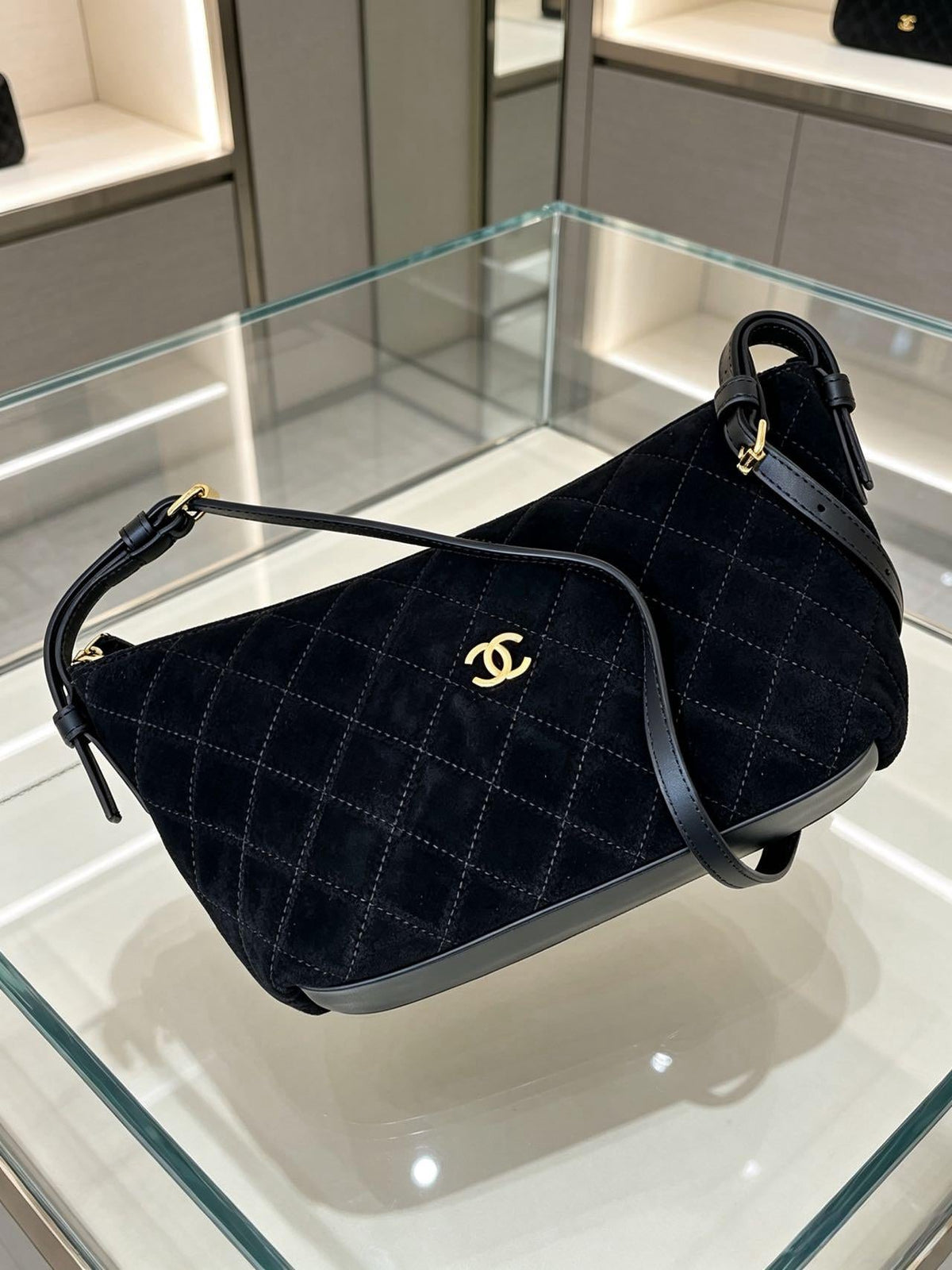 Chanel 2026 Clutch Bag 19cm Suede Leather