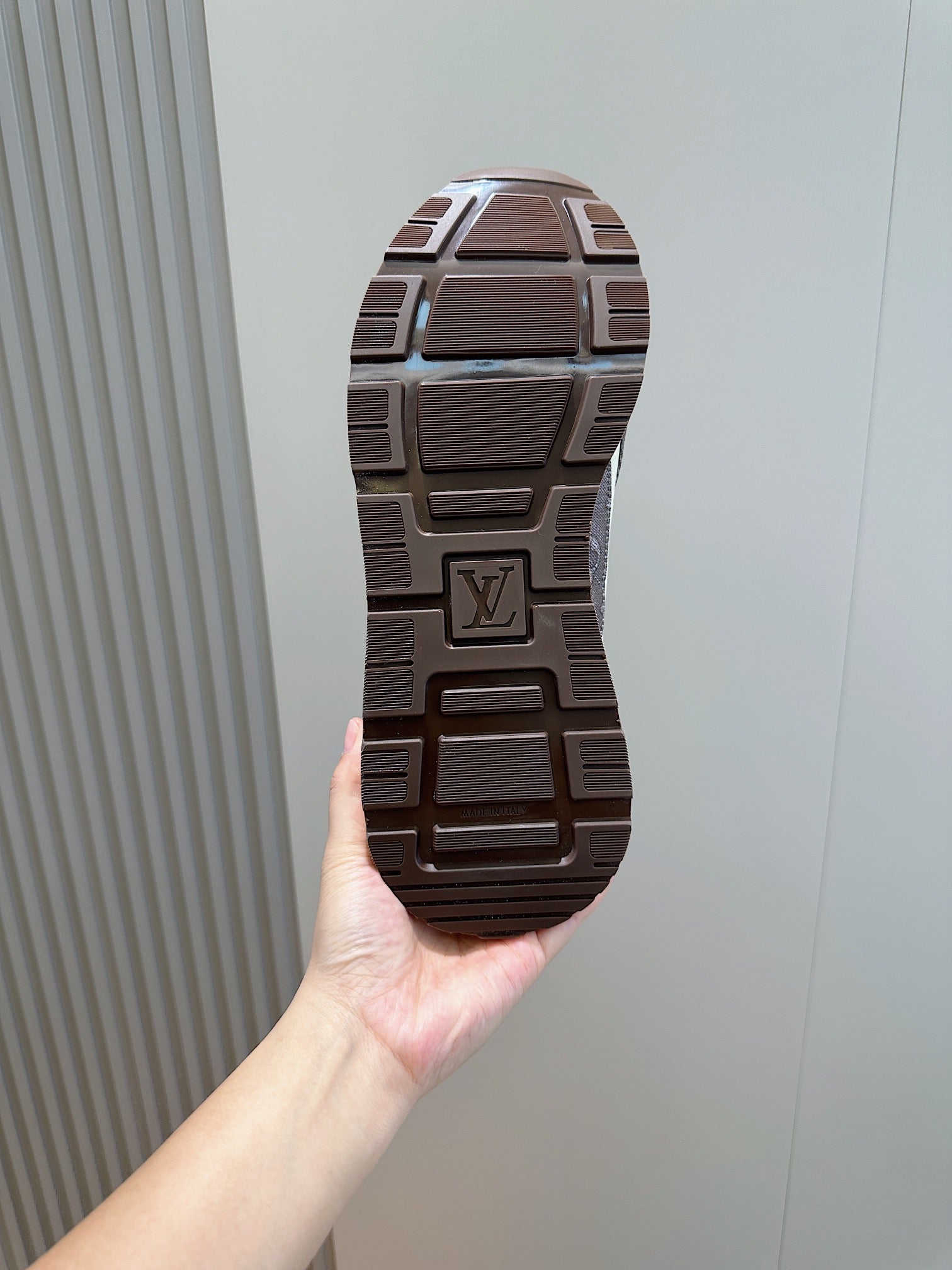 LV RUN AWAY SNEAKERS IN BROWN MESH FABRIC AND SUEDE